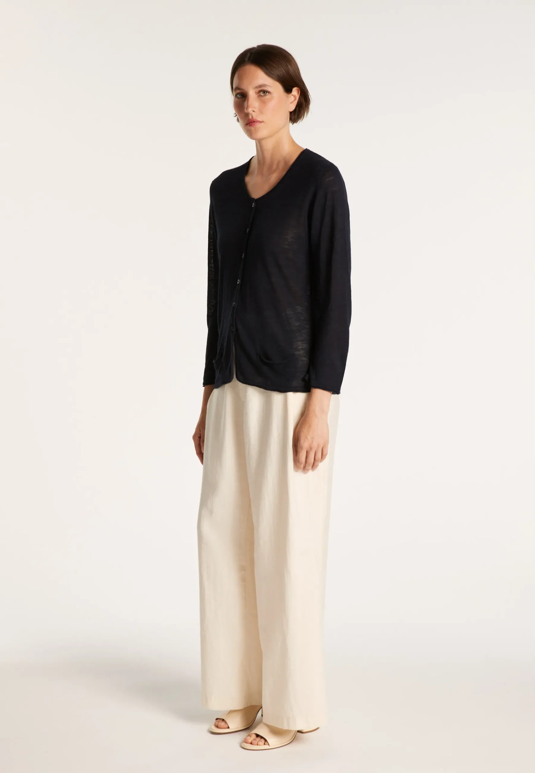 Montagut Vestes Et Cardigans-Cardigan à poches en lin flammé - Bao 05-Bleu marine