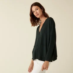 Montagut Les Incontournables-Cardigan boutonné à poches en laine mérinos - Ava 21-Vert foncé