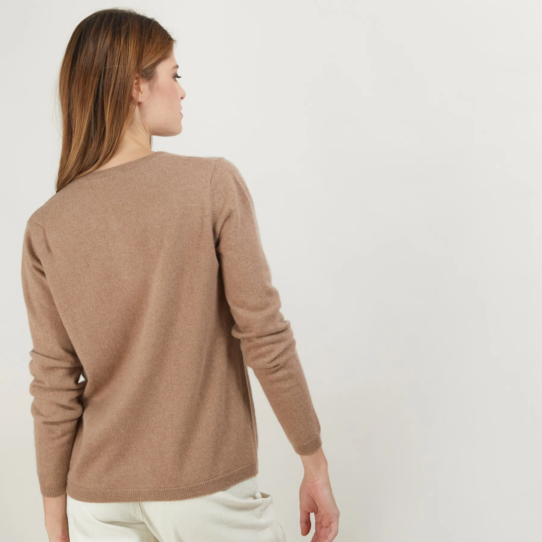 Montagut Les Incontournables-Cardigan col rond en cachemire - Ballet 46-Marron clair