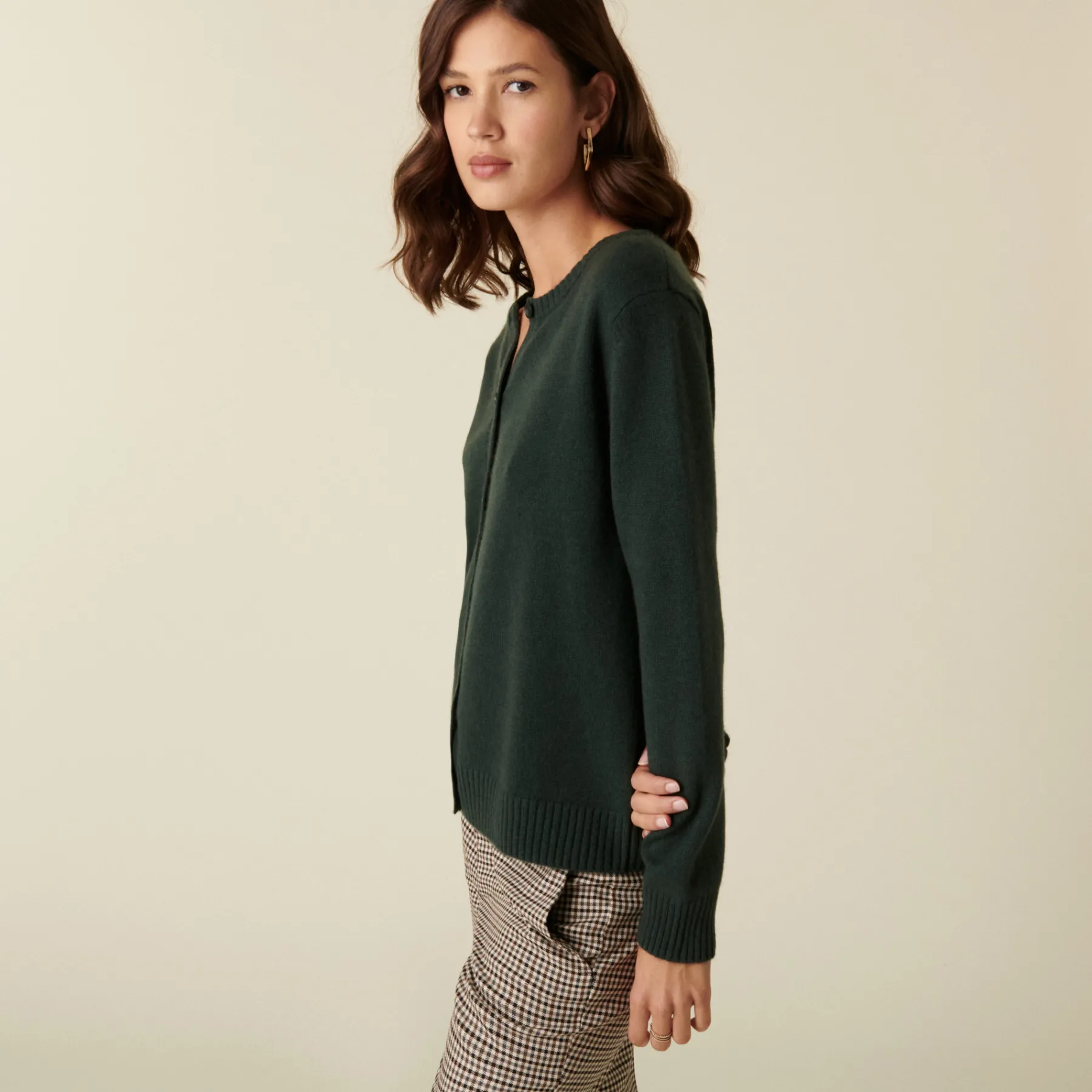 Montagut Les Incontournables-Cardigan en cachemire col rond boutonné - Adelys 94-Vert amande