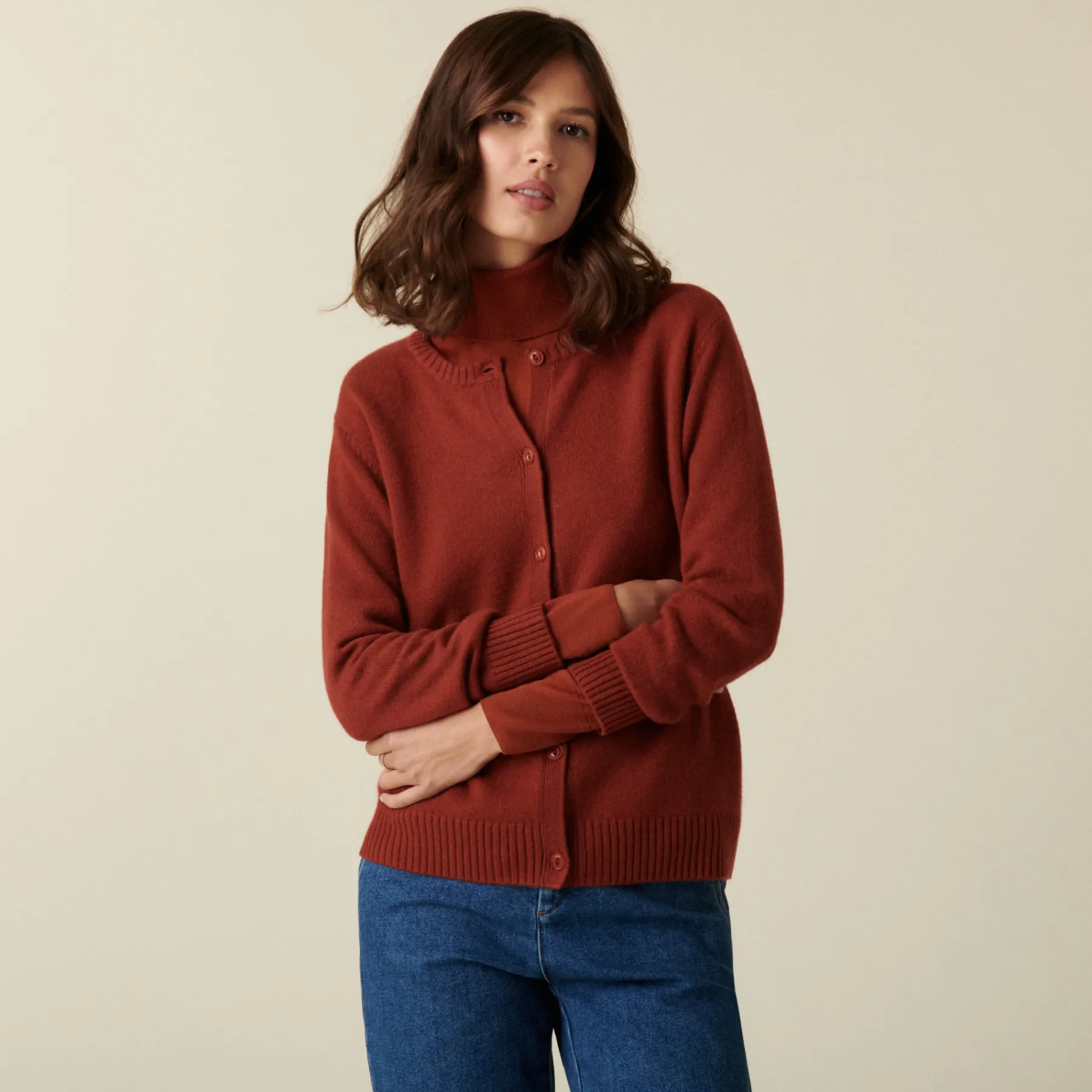 Montagut Les Incontournables-Cardigan en cachemire col rond boutonné - Adelys 94-Vert amande