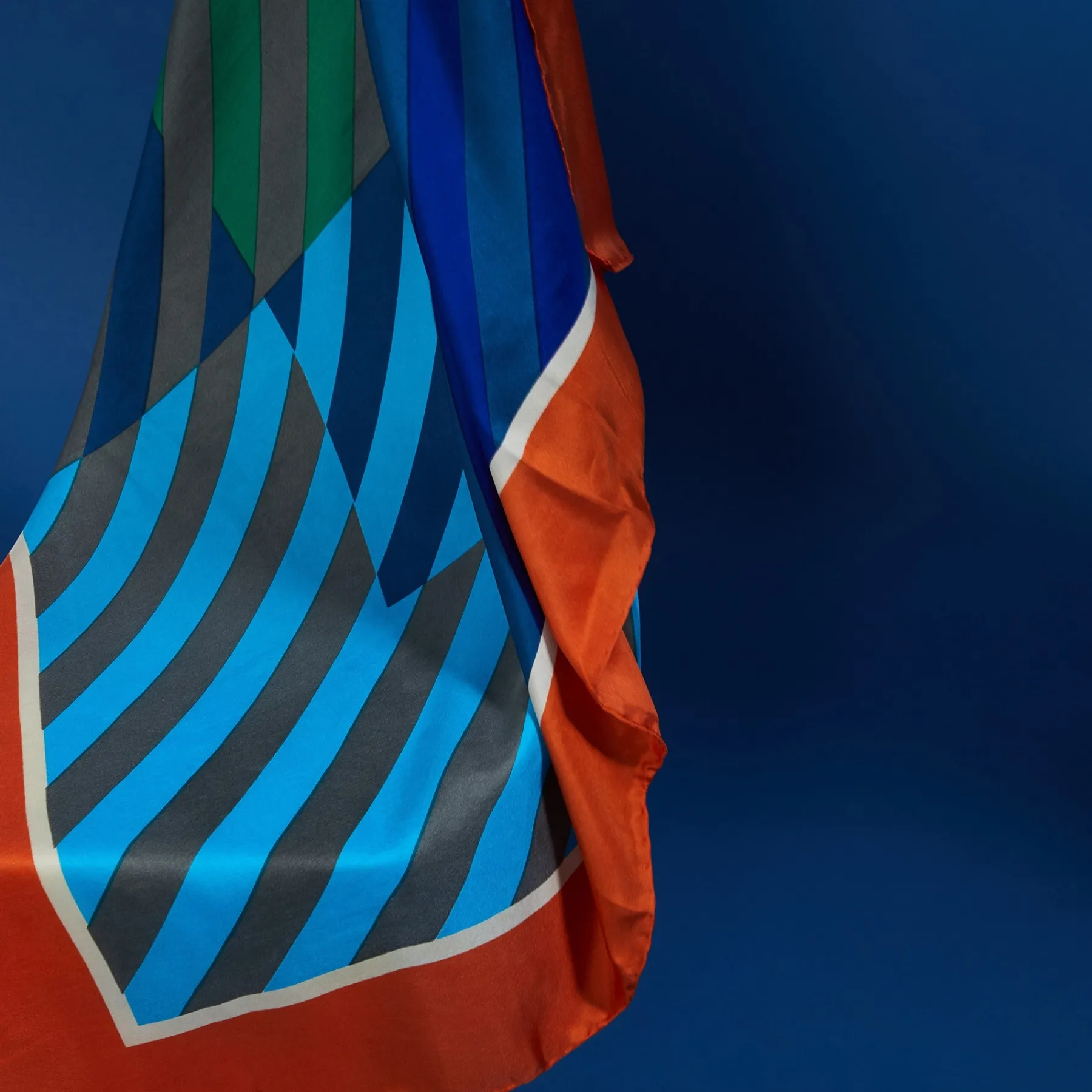 Montagut Accessoires-Foulard 100% soie - Florine 06-Bleu moyen