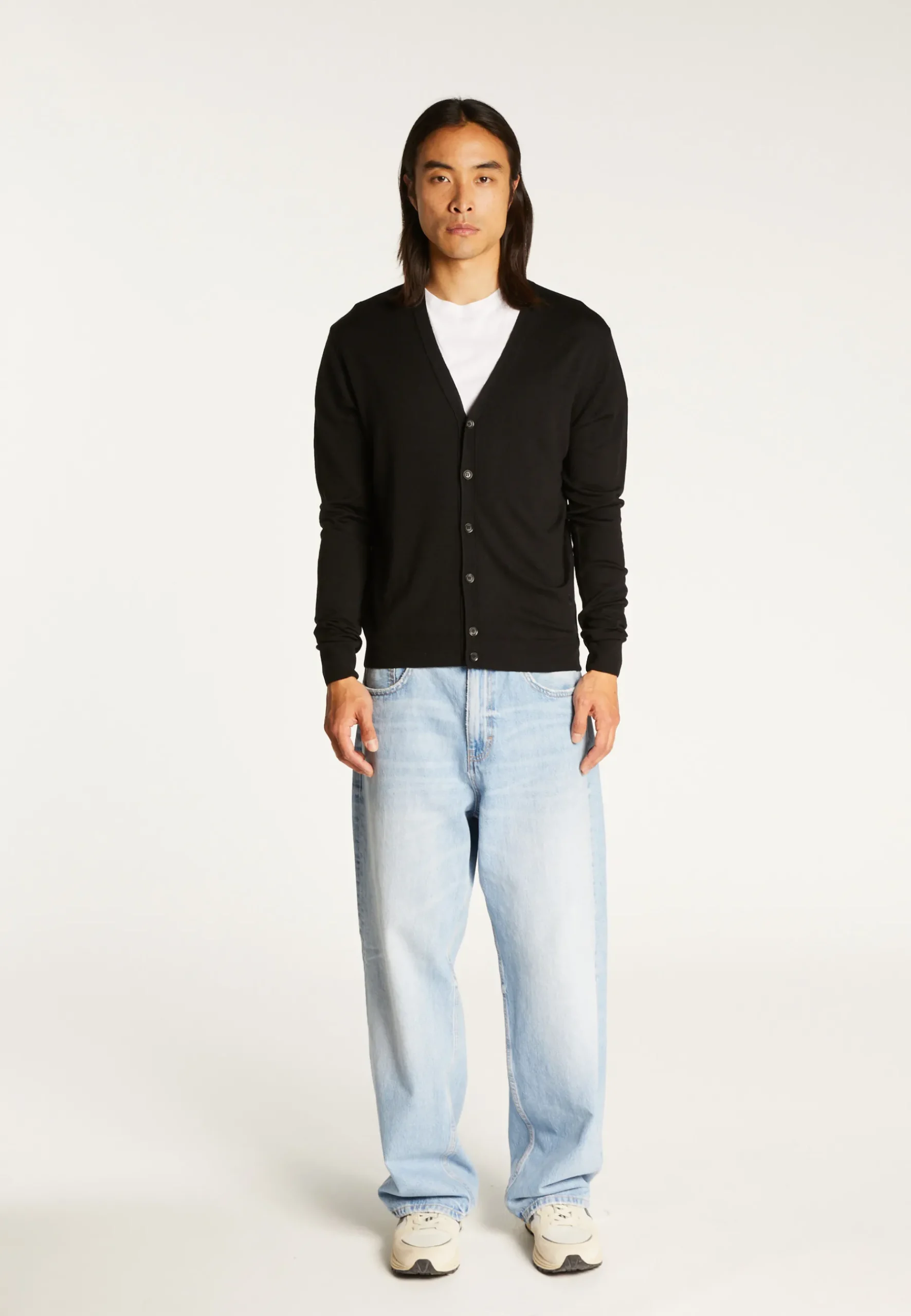 Montagut Vestes Et Cardigans-Gilet boutonné avec logo en laine mérinos - Etienne 01-Noir