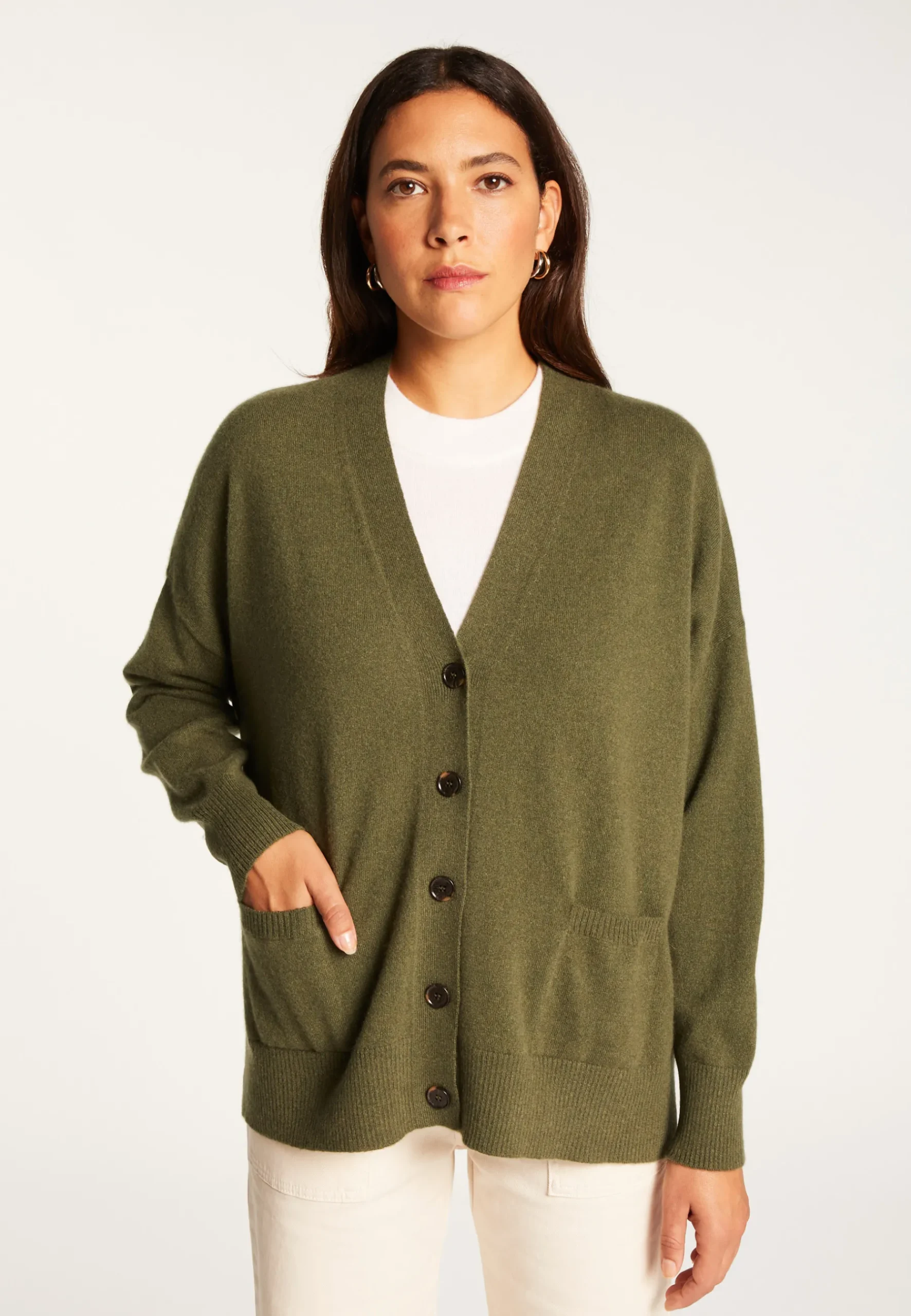 Montagut Les Incontournables-Gilet boutonné en cachemire - Ariel 83-Kaki