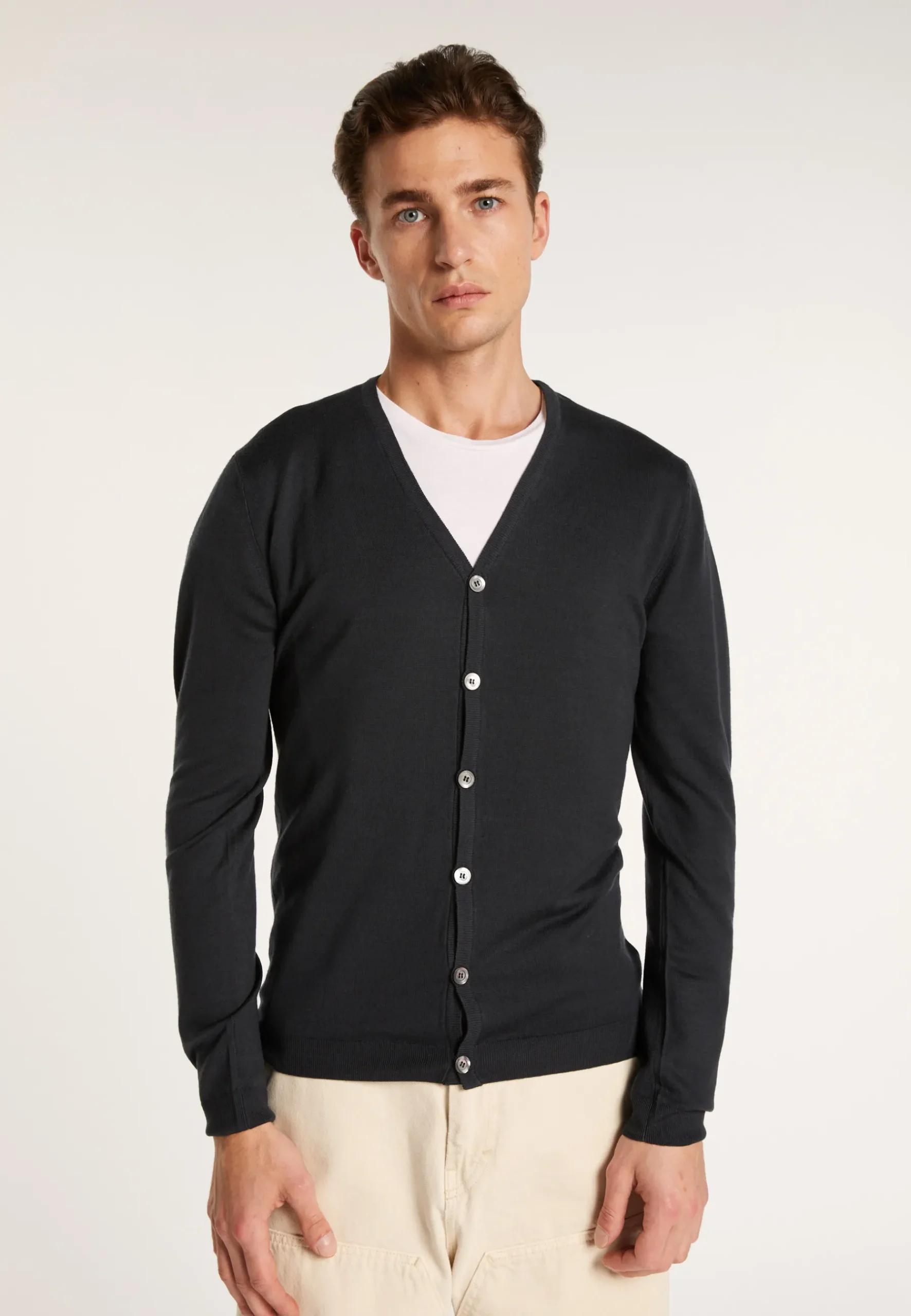 Montagut Vestes Et Cardigans-Gilet boutonné en laine mérinos - Etienne 10-Gris foncé