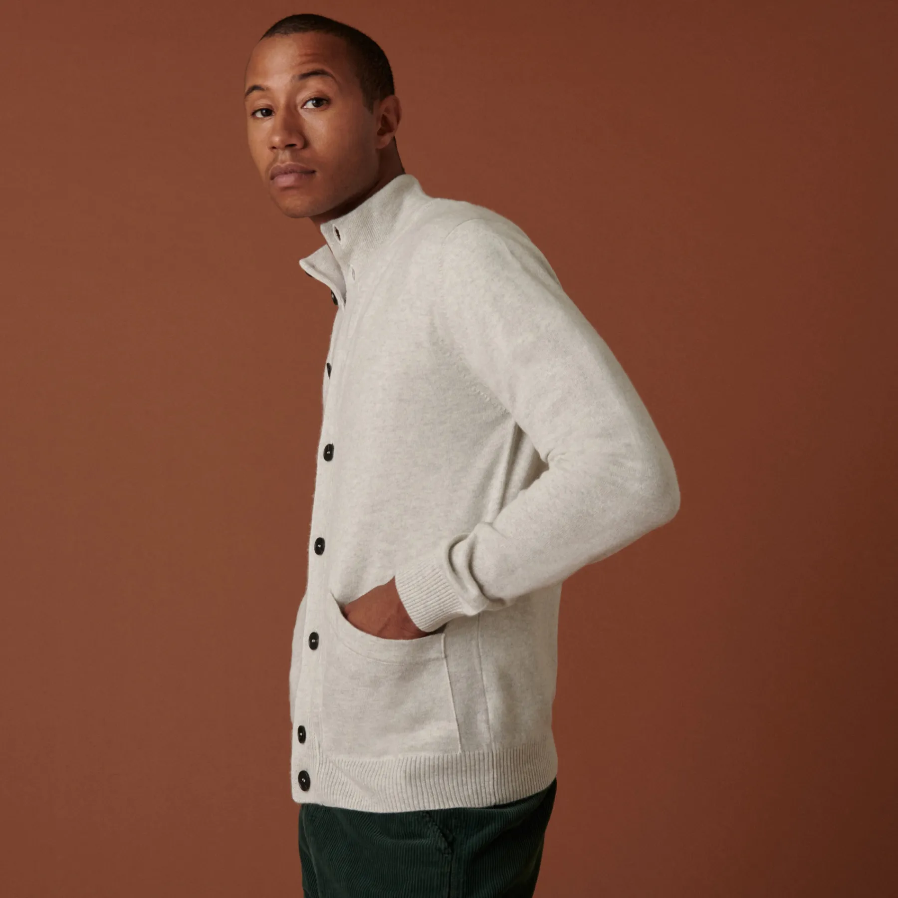 Montagut Vestes Et Cardigans-Gilet en cachemire boutonné à poches - Erwan 11-Gris clair