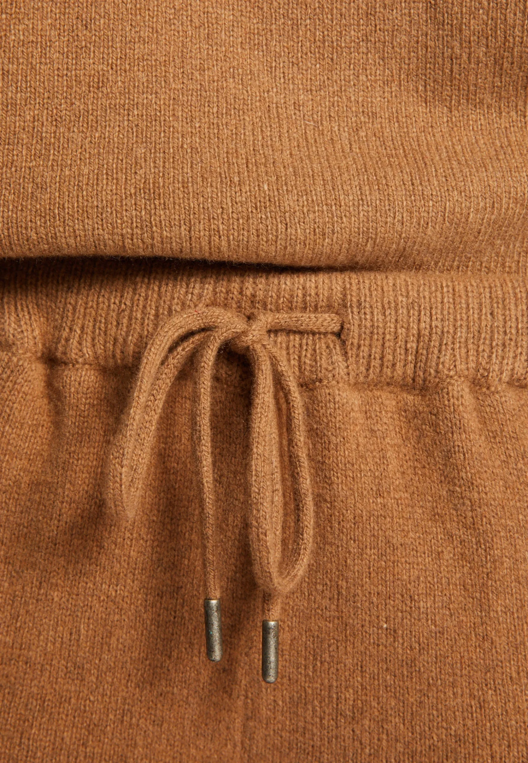 Montagut Les Incontournables-Jogger à poches en cachemire recyclé et laine - Anka 88-Camel
