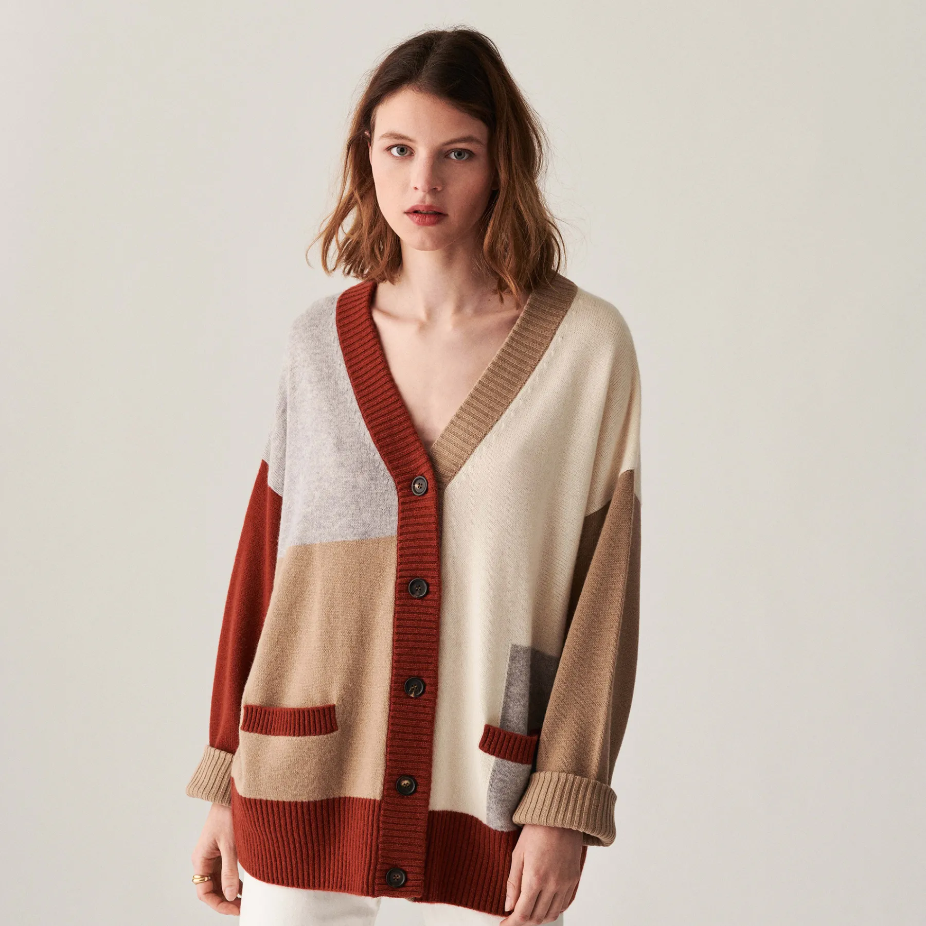 Montagut Vestes Et Cardigans-Long cardigan boutonné en cachemire - Delia 13-Beige moyen