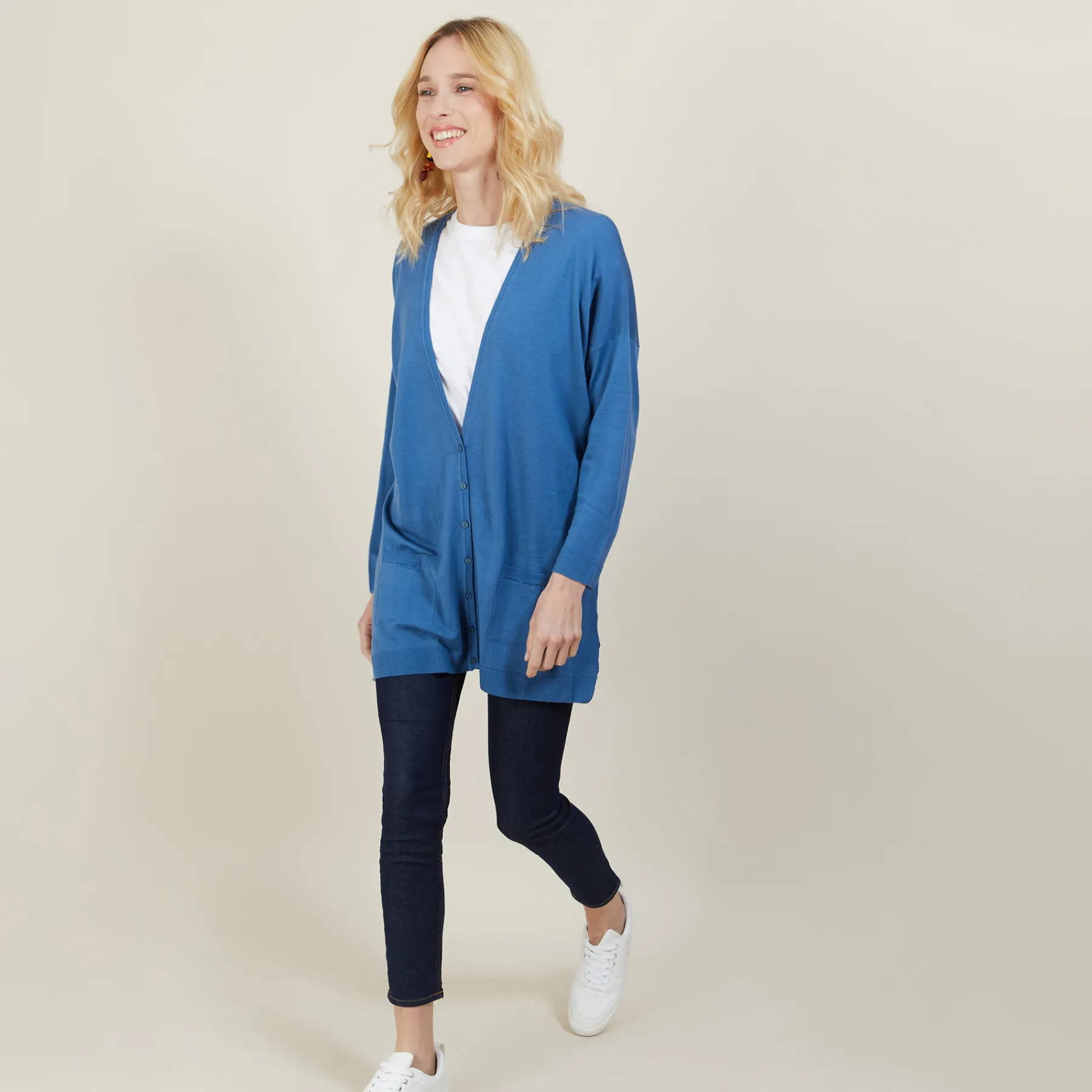 Montagut Vestes Et Cardigans-Long gilet en laine avec poches - Anne-Sophie 06-Bleu moyen