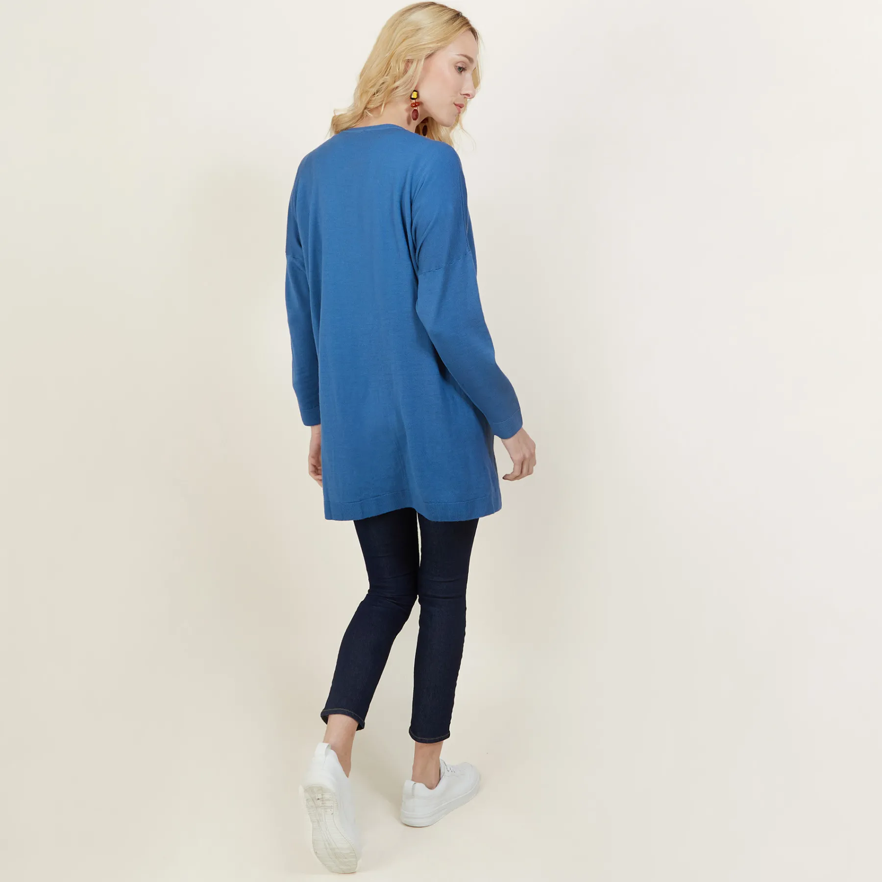 Montagut Vestes Et Cardigans-Long gilet en laine avec poches - Anne-Sophie 06-Bleu moyen