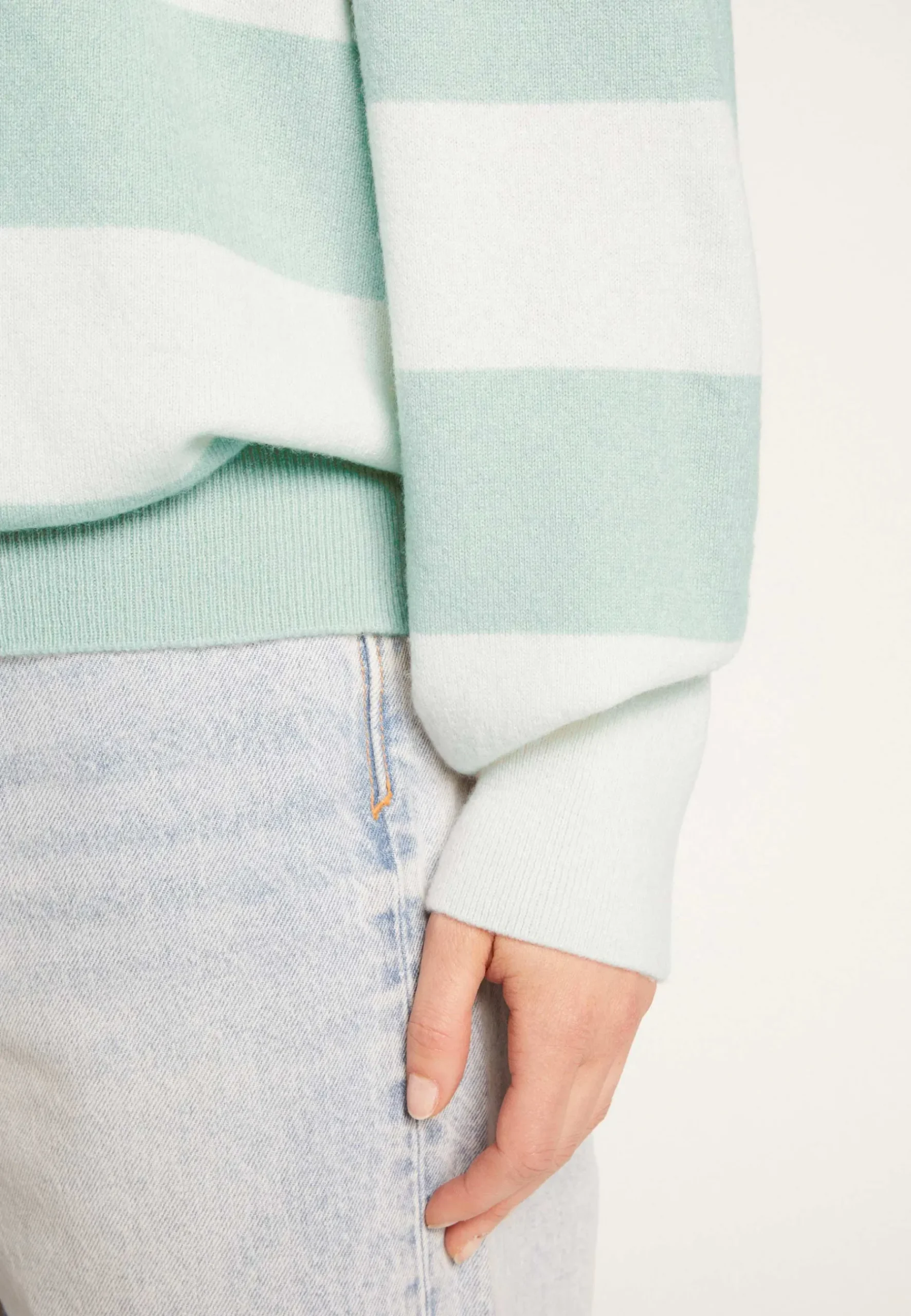 Montagut Pulls-Pull à rayures en cachemire - Rosie 94-Vert amande