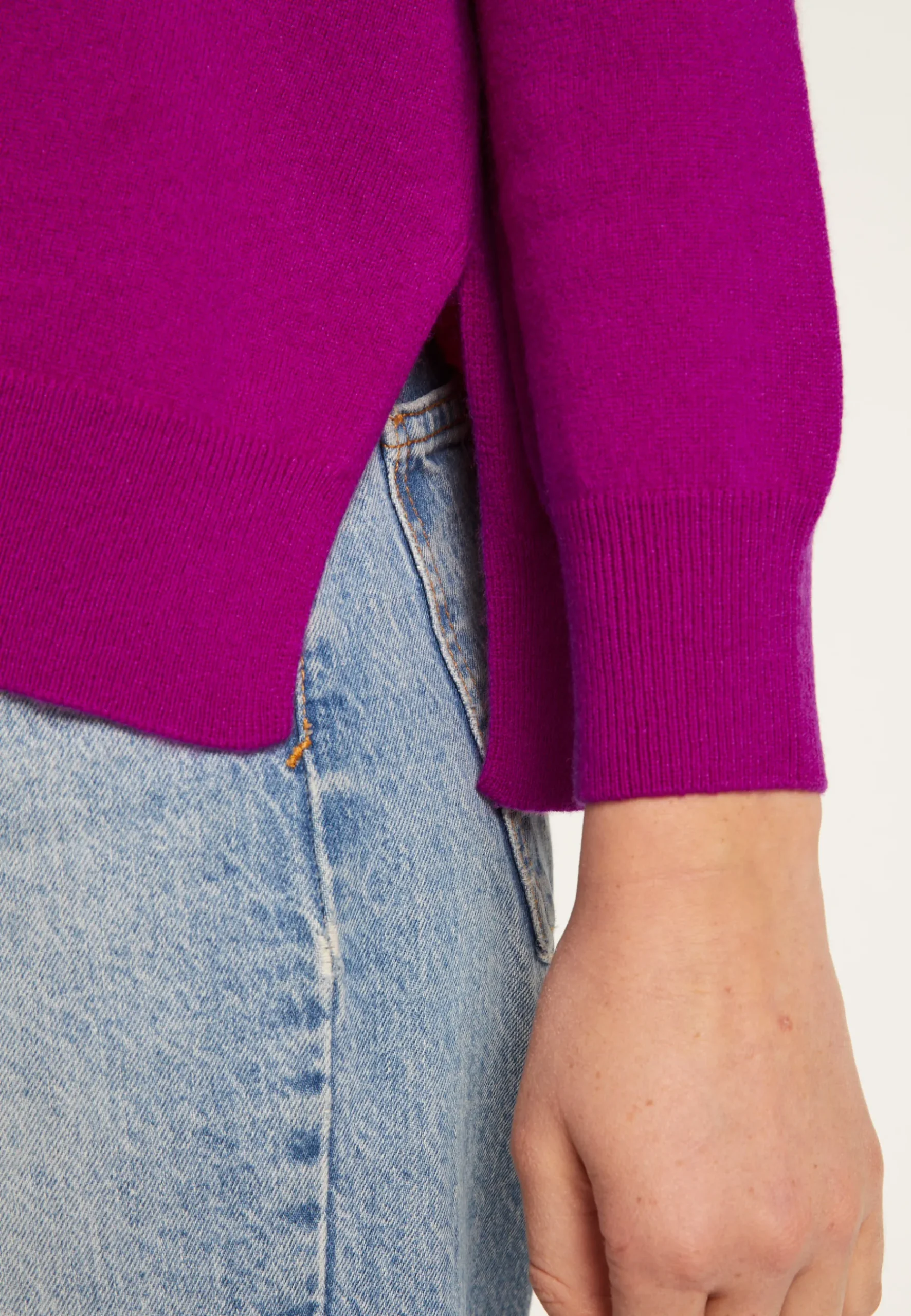 Montagut Les Incontournables-Pull ample à fentes col V en cachemire - Alienor 17-Violet