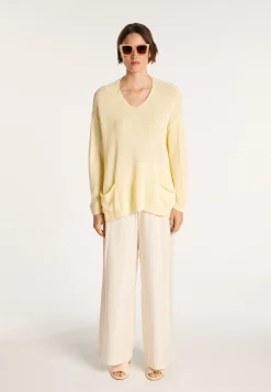 Montagut Les Incontournables-Pull ample col V - Nima 08-Jaune