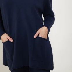 Montagut Les Incontournables-Pull ample col V en cachemire - Belinda 05-Bleu marine