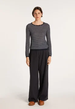 Montagut Pulls-Pull bicolore en lin flammé - Nadege 05-Bleu marine