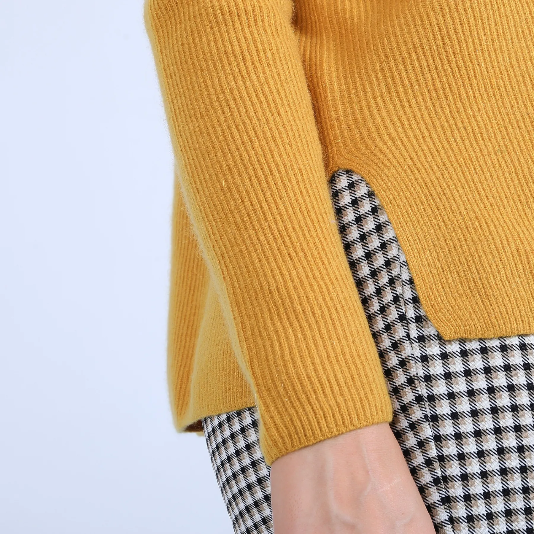 Montagut Pulls-Pull cachemire boutons dos - Becky 89-Moutarde