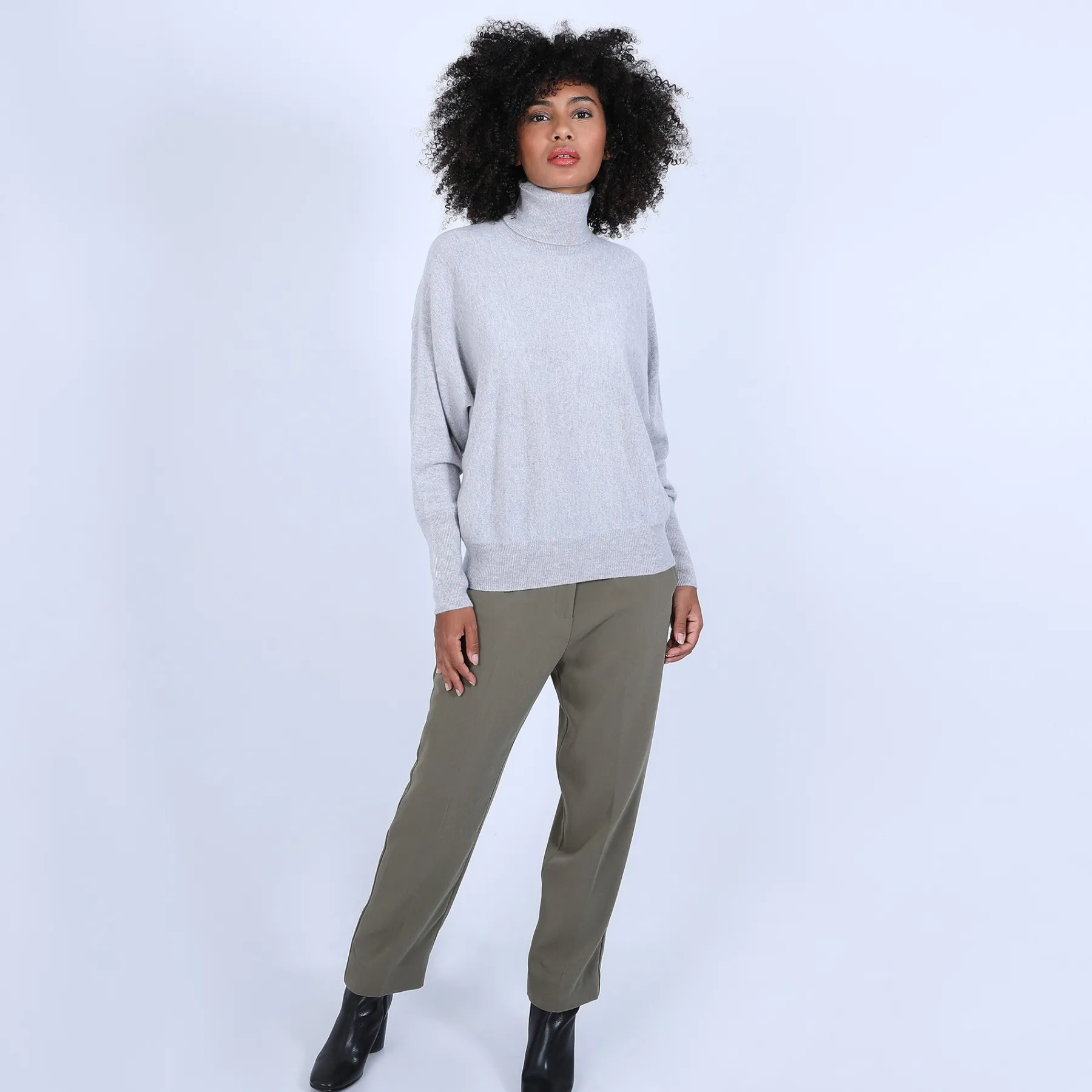 Montagut Les Incontournables-Pull cachemire chauve souris col roulé - Bob 11-Gris clair