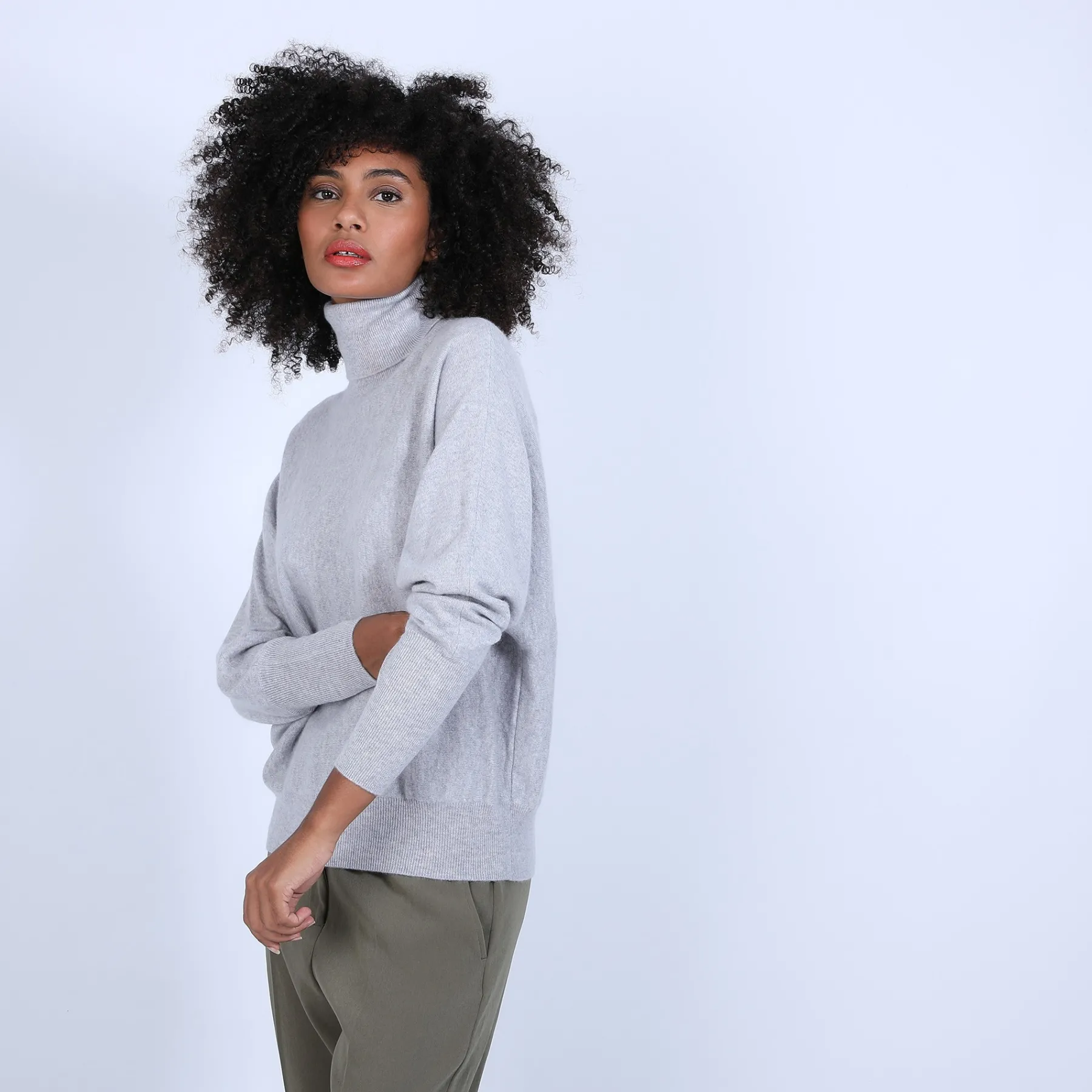 Montagut Les Incontournables-Pull cachemire chauve souris col roulé - Bob 11-Gris clair