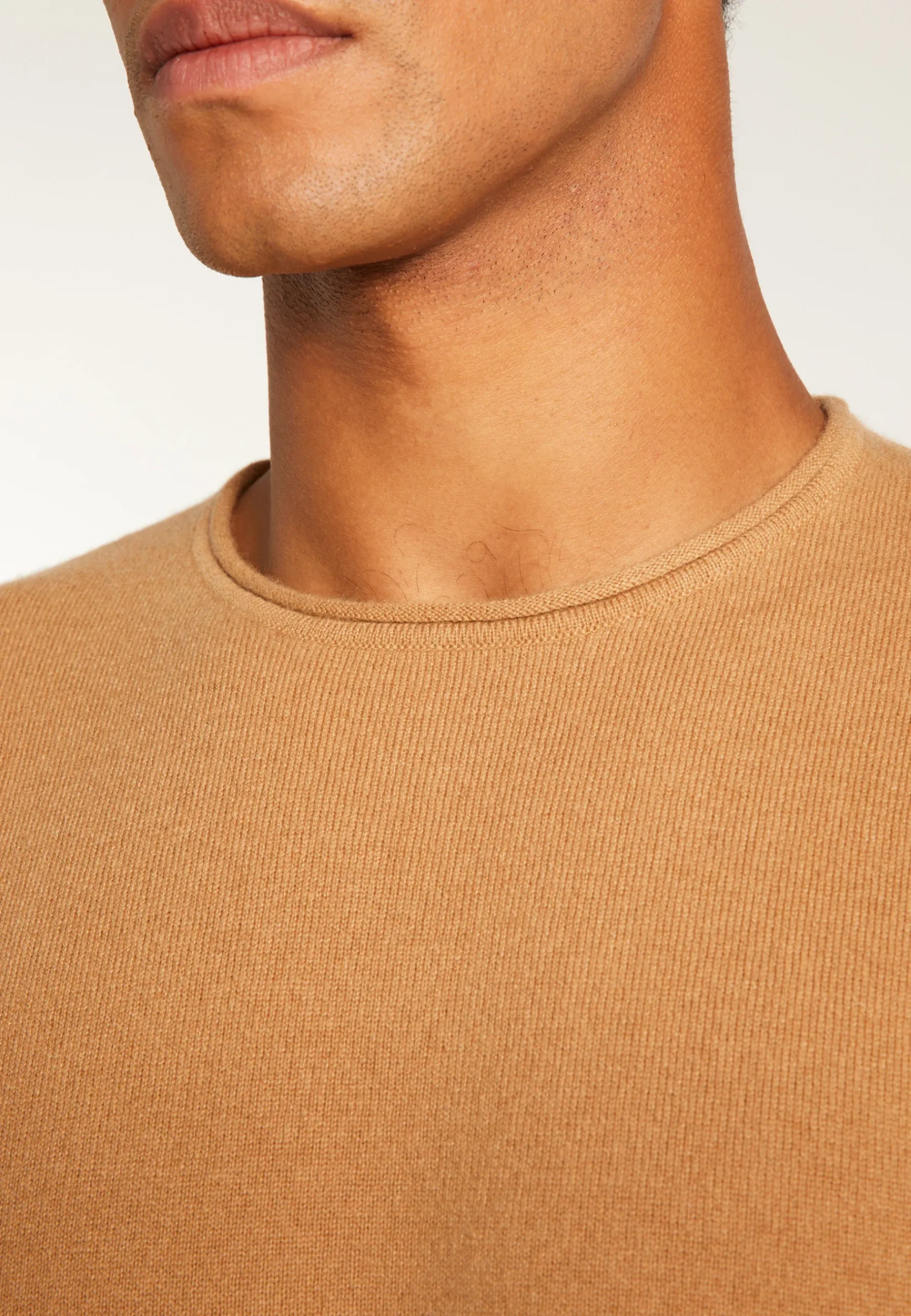 Montagut Pulls-Pull cachemire col rond - Ernesto 88-Camel