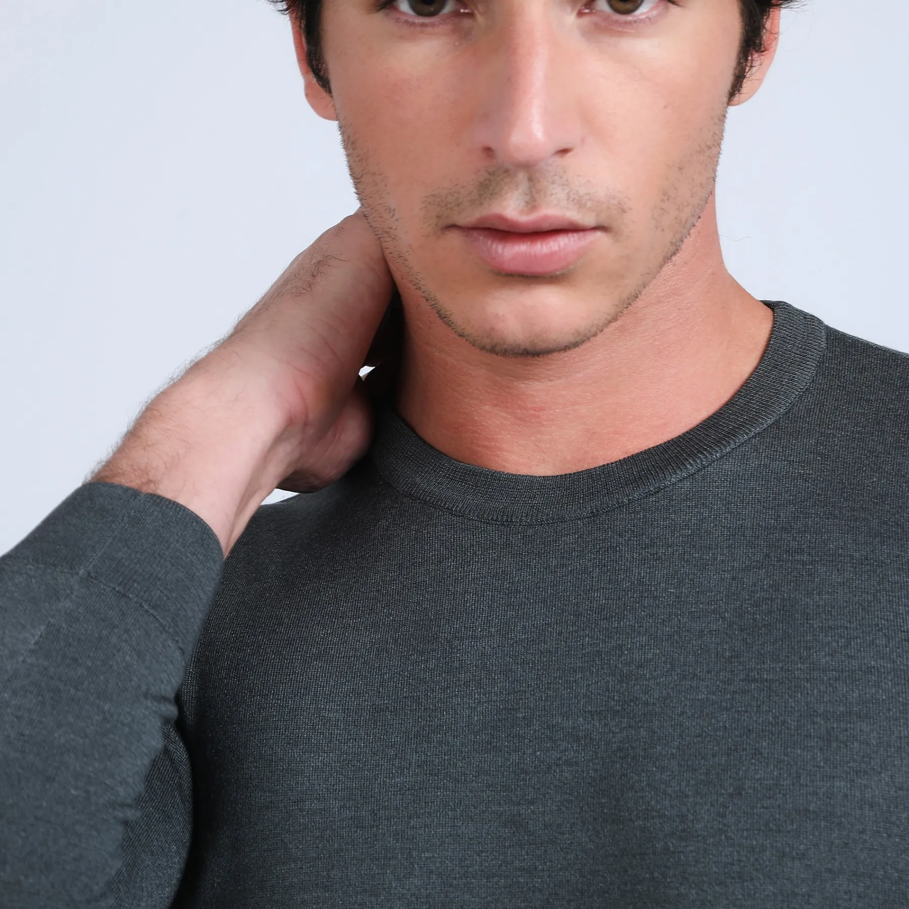 Montagut Pulls-Pull col rond en laine et soie - Barsam 10-Gris foncé