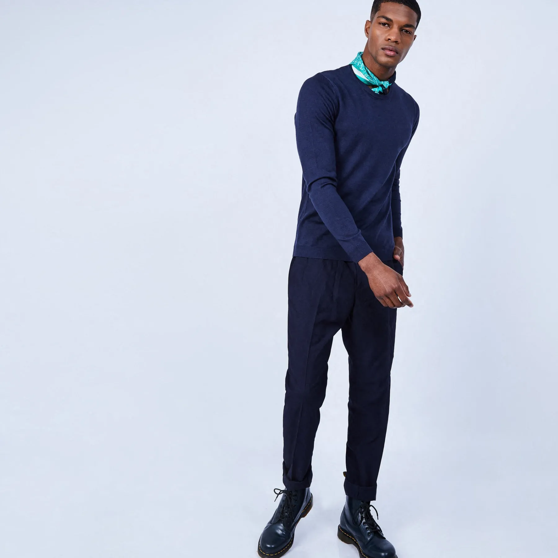 Montagut Pulls-Pull col rond en laine mérinos - Luciano 05-Bleu marine