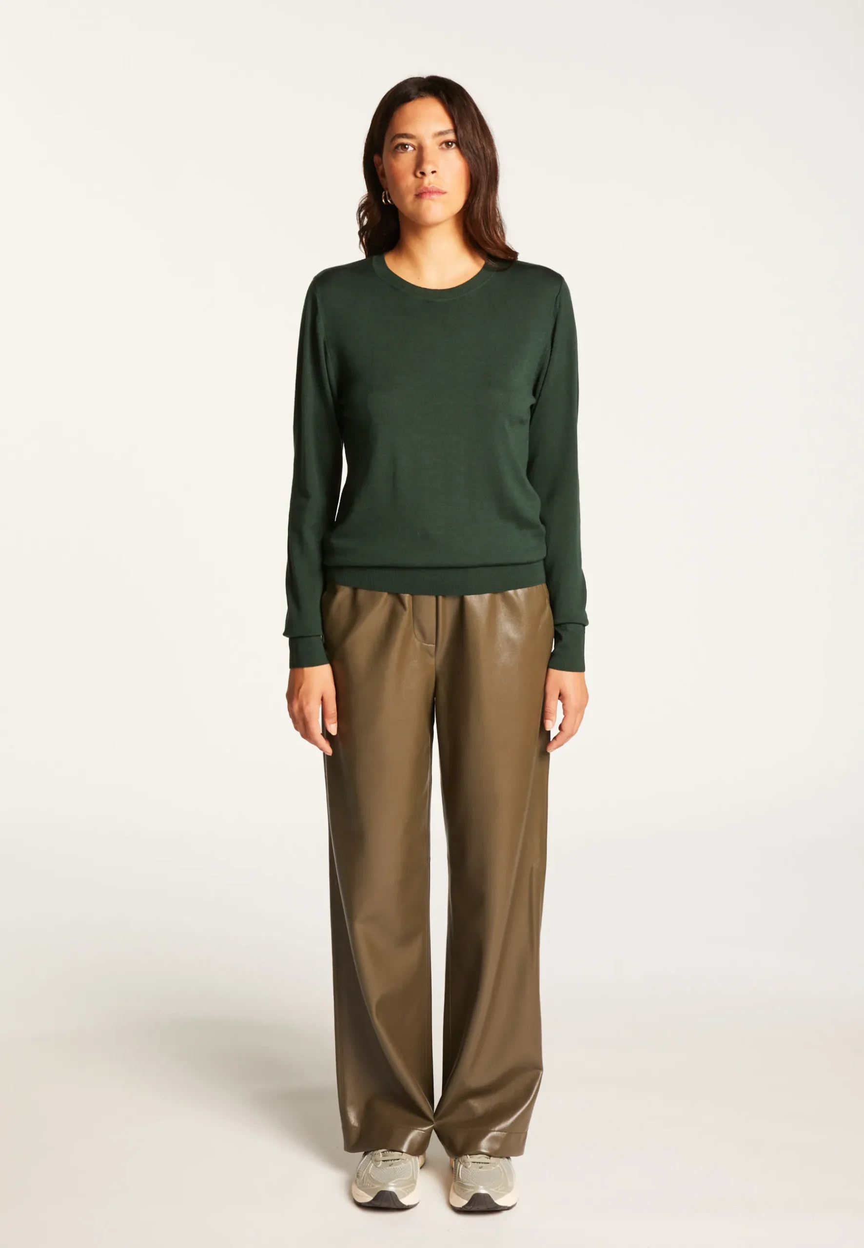 Montagut Les Incontournables-Pull col rond laine mérinos - Asena 21-Vert foncé
