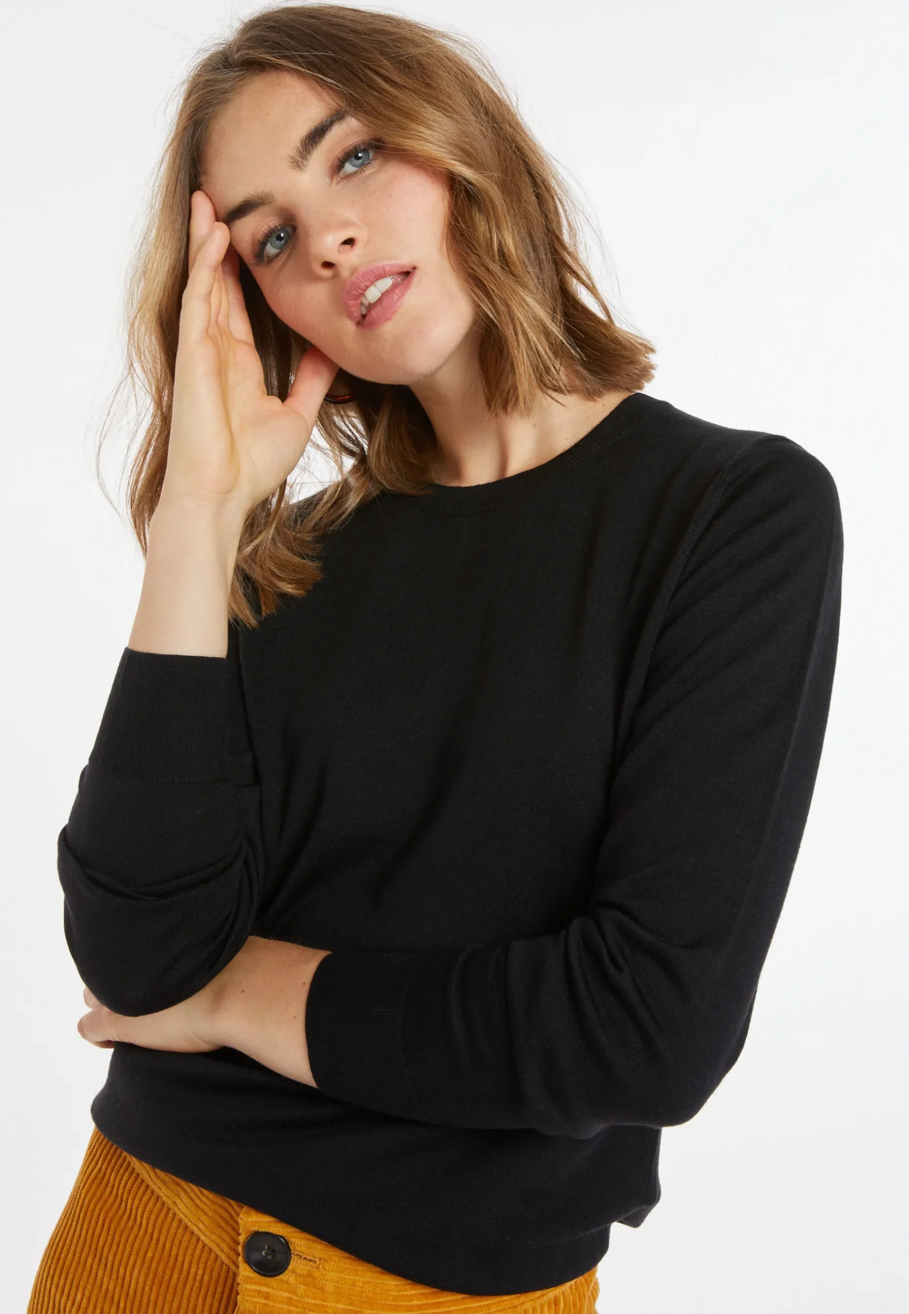 Montagut Les Incontournables-Pull col rond laine mérinos - Asena 01-Noir