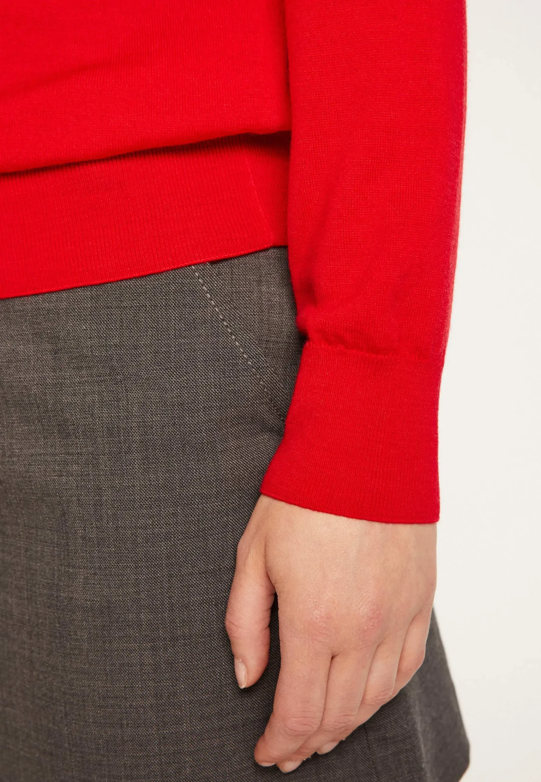 Montagut Les Incontournables-Pull col rond laine mérinos - Asena 52-Rouge