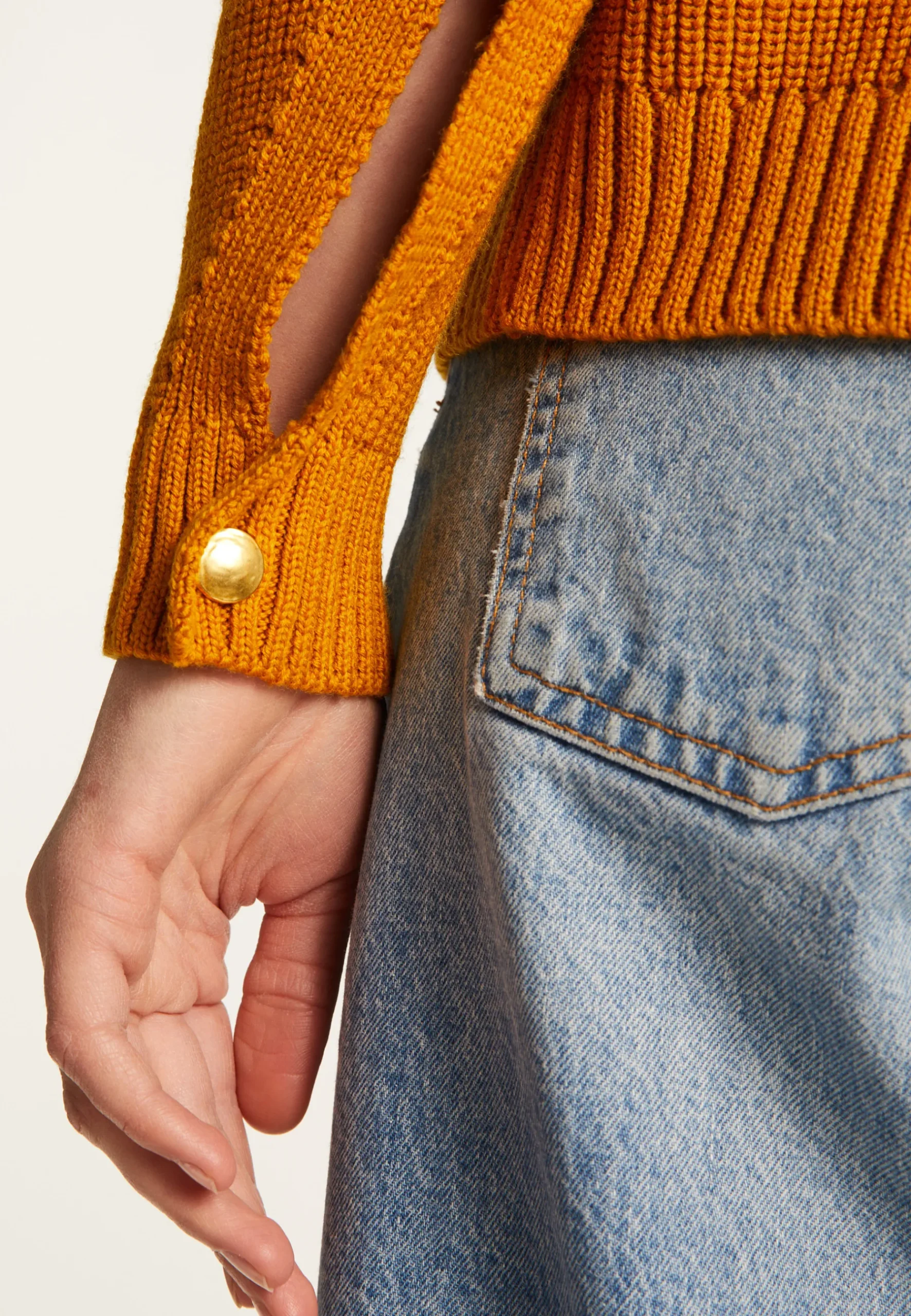 Montagut Pulls-Pull col rond épaule boutonnée en laine mérinos - Gao 89-Moutarde
