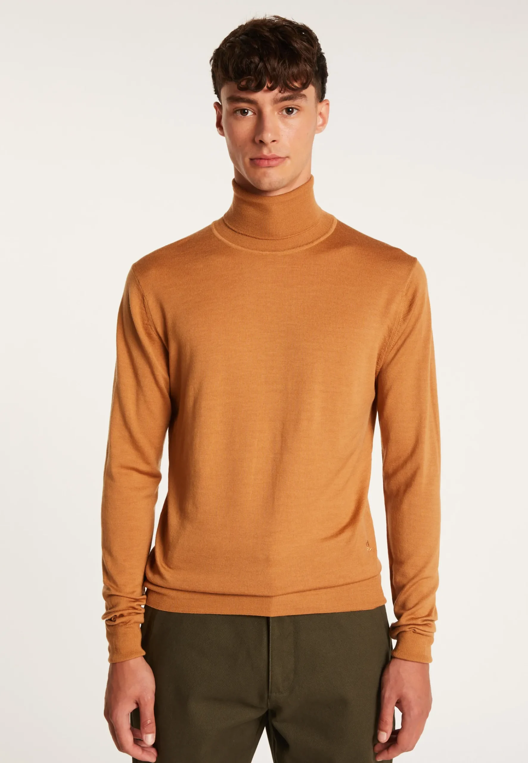 Montagut Pulls-Pull col roulé avec logo en laine mérinos - Enzo 88-Camel