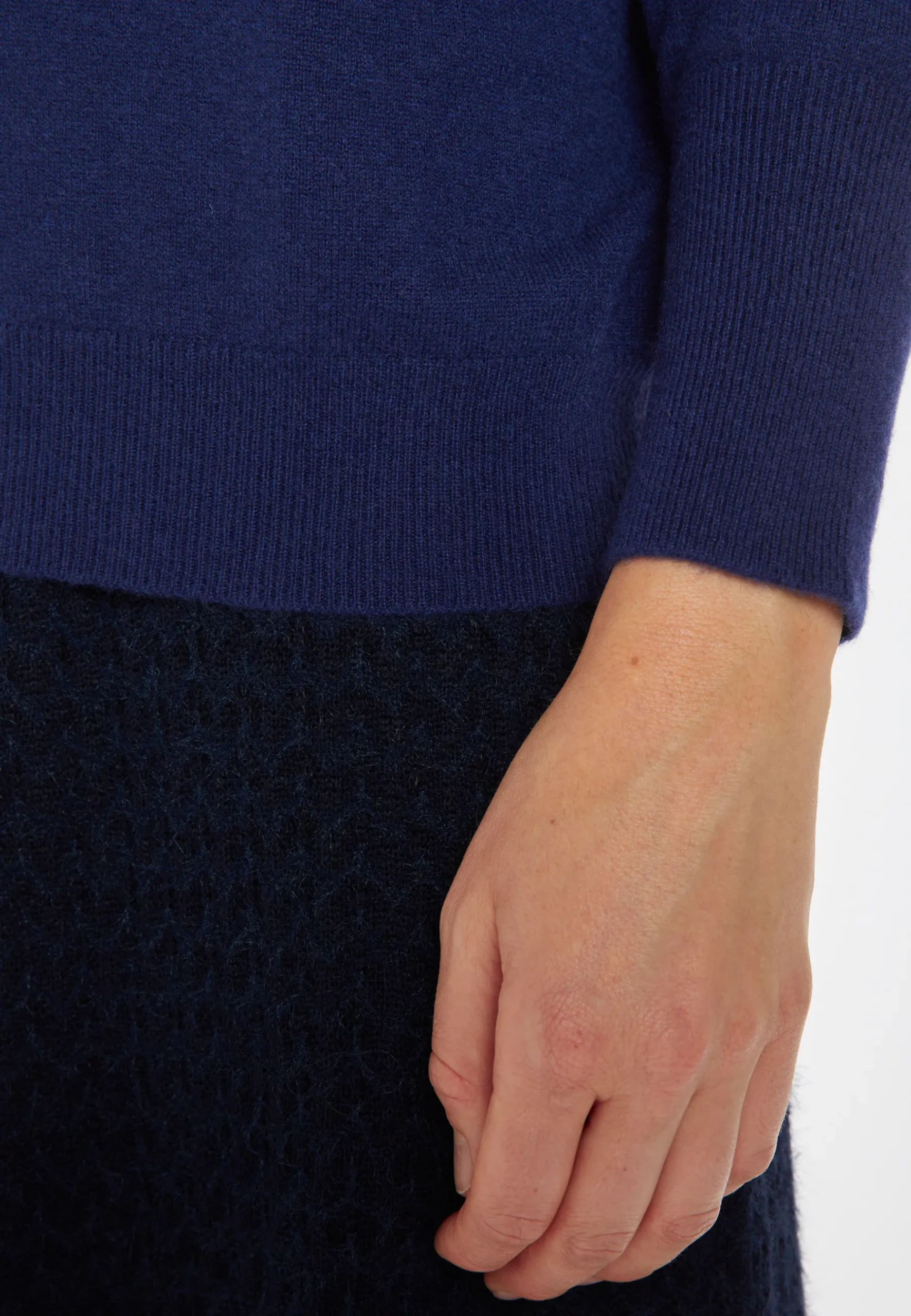 Montagut Les Incontournables-Pull col roulé cachemire - Anabelle 03-Bleu foncé