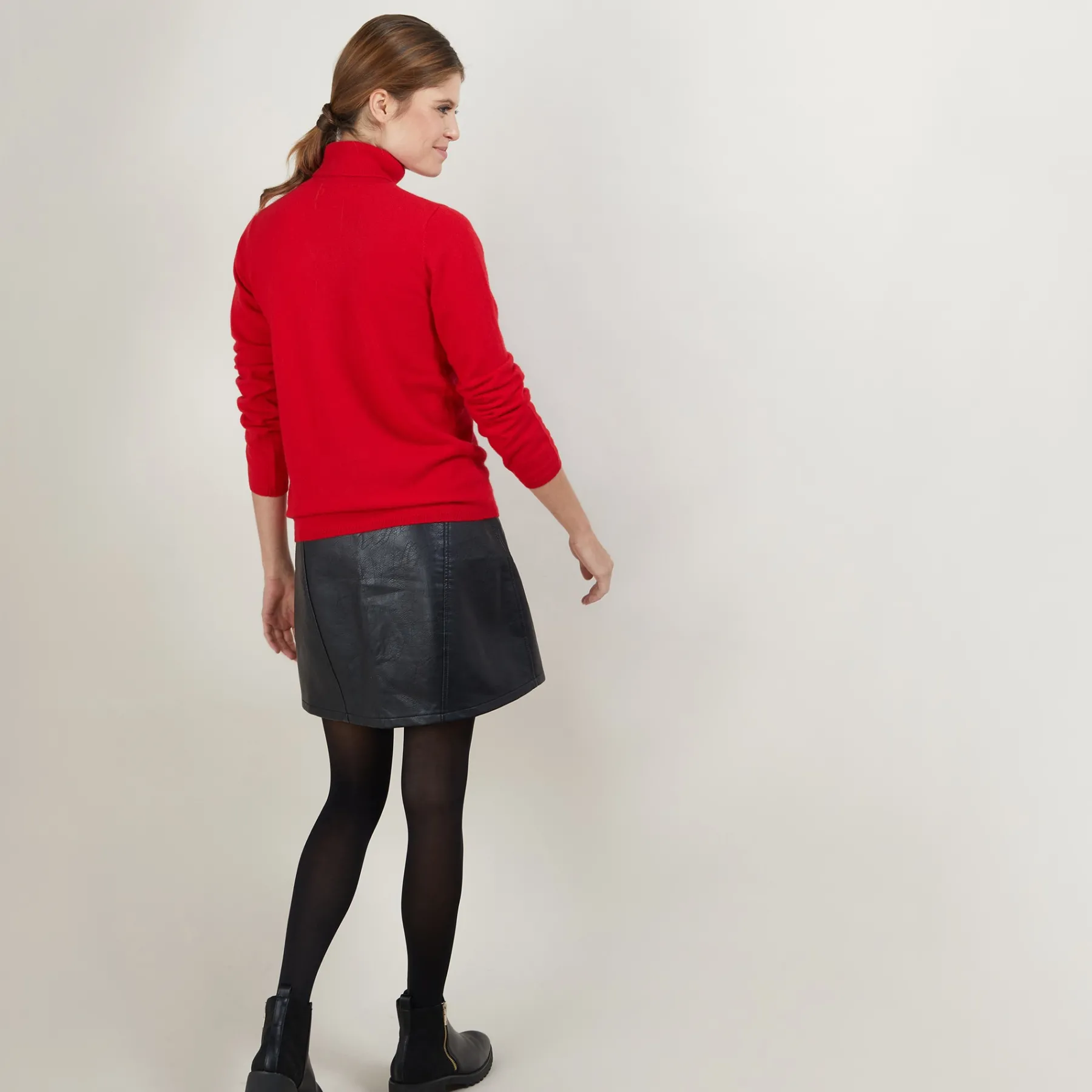 Montagut Les Incontournables-Pull col roulé en cachemire - Bauhaus 52-Rouge