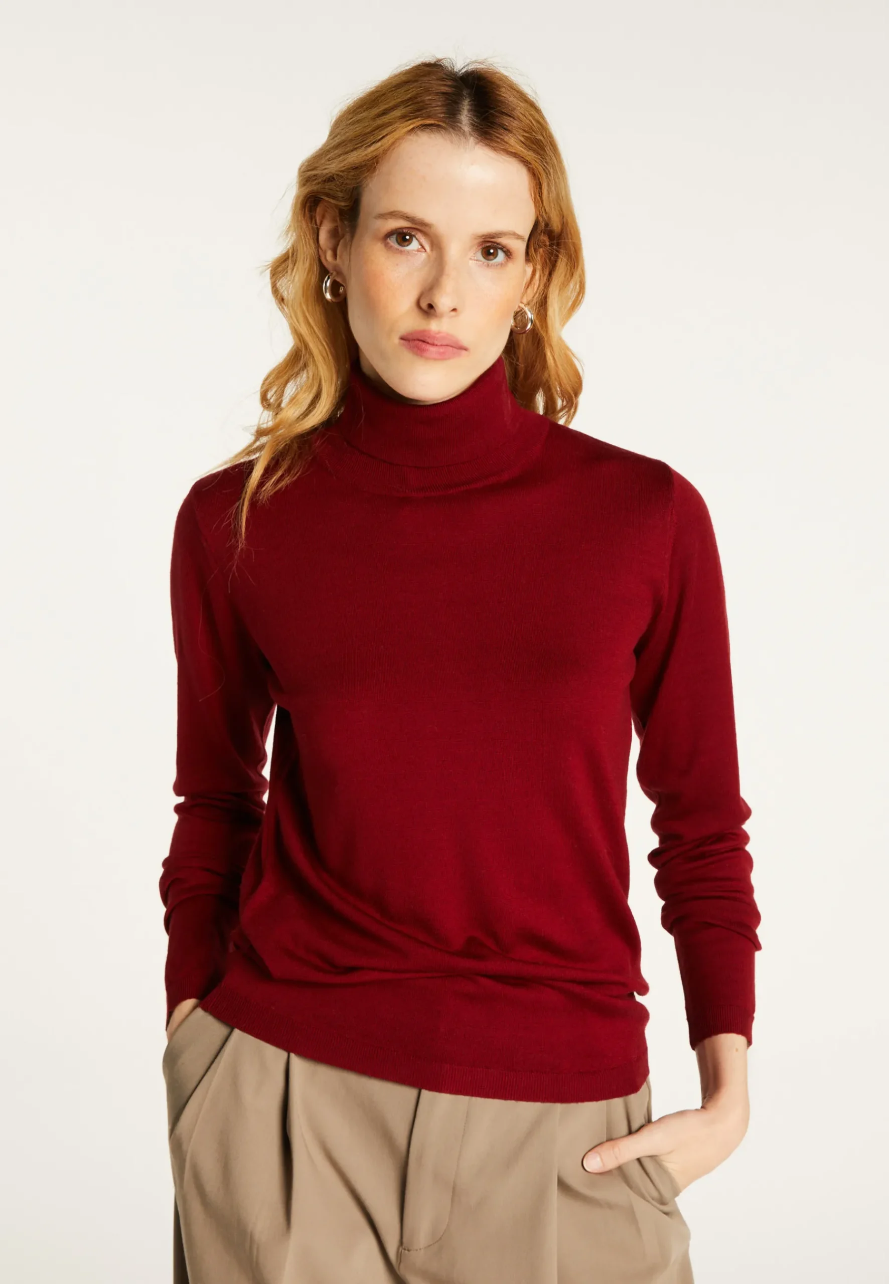 Montagut Les Incontournables-Pull col roulé en laine mérinos - Beha 51-Bordeaux