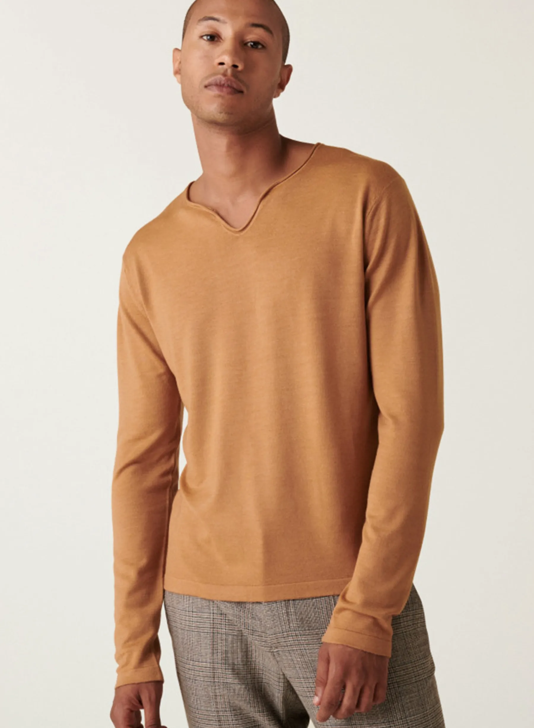 Montagut Pulls-Pull col tunisien avec logo en laine mérinos - Etan 88-Camel
