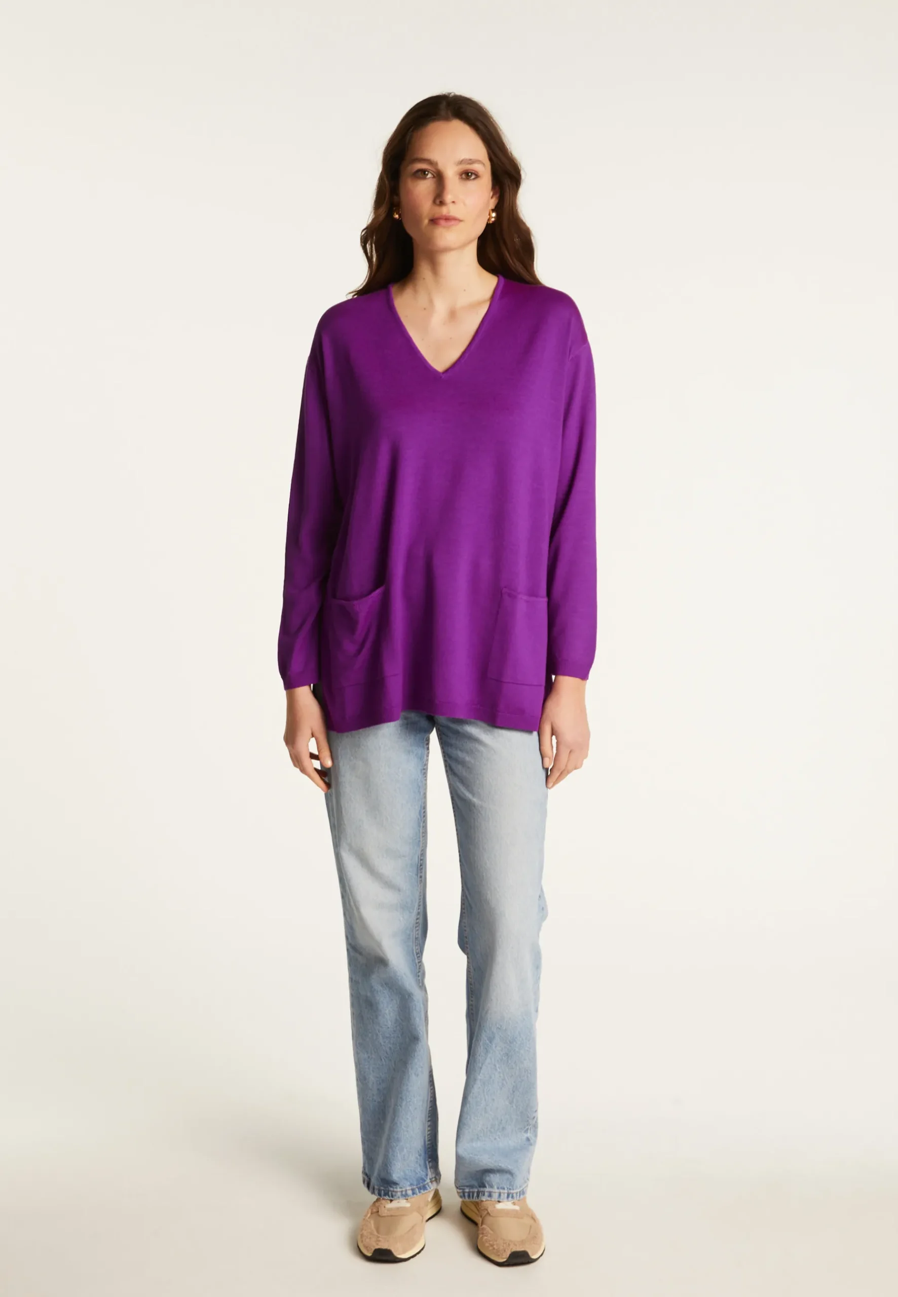 Montagut Les Incontournables-Pull col V à poches laine mérinos - Albertine 17-Violet
