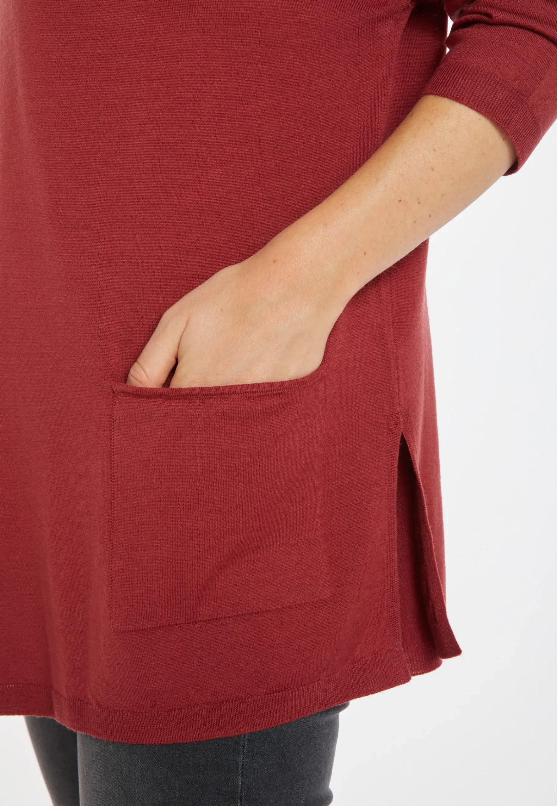 Montagut Les Incontournables-Pull col V à poches laine mérinos - Albertine 51-Bordeaux