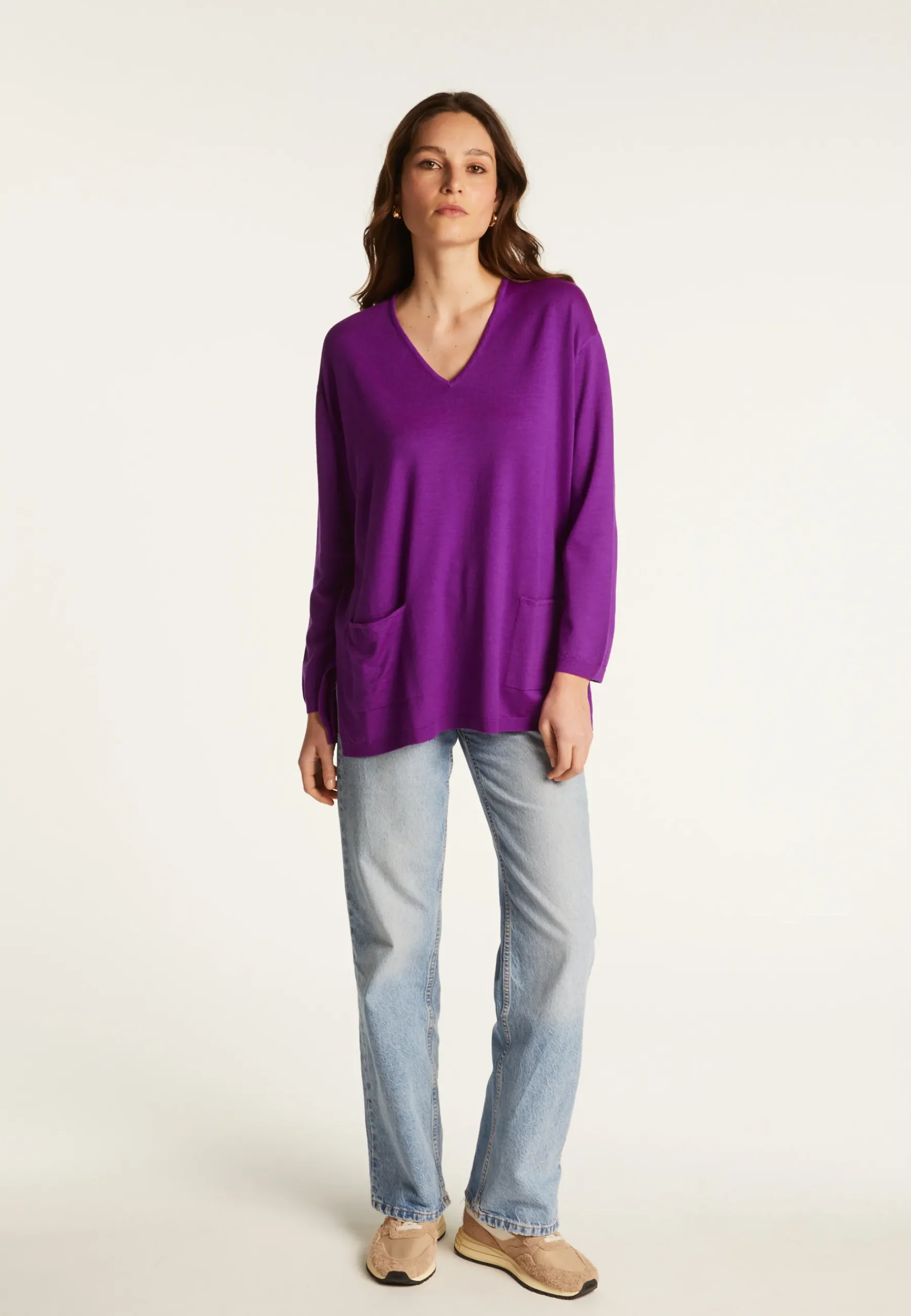 Montagut Les Incontournables-Pull col V à poches laine mérinos - Albertine 17-Violet