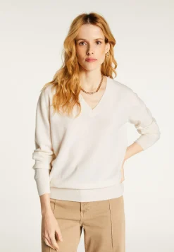 Montagut Les Incontournables-Pull col V en cachemire - Abel 82-Ecru