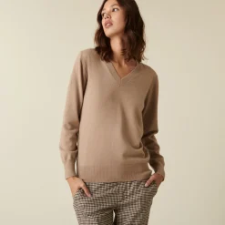 Montagut Les Incontournables-Pull col V en cachemire - Abel 13-Beige moyen