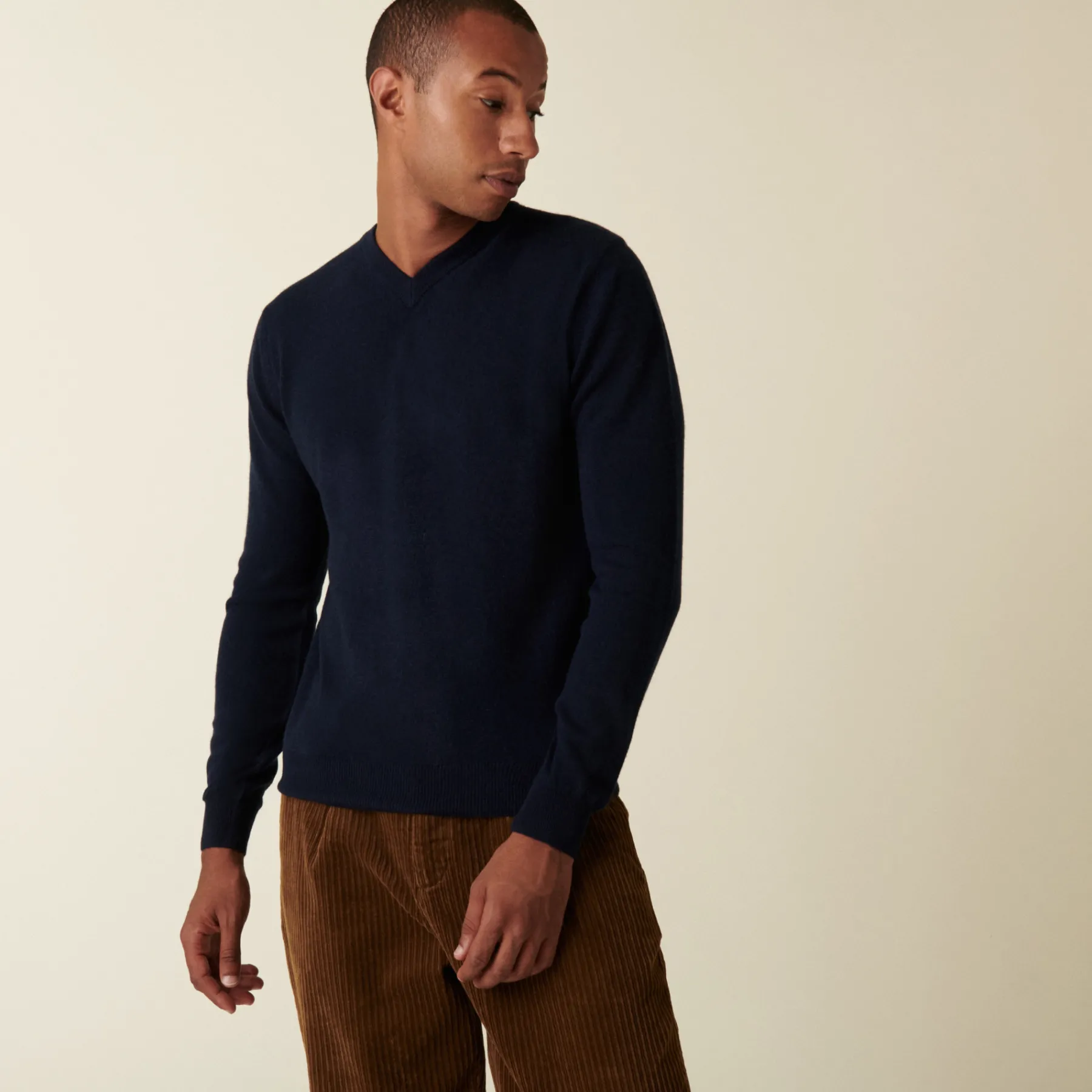 Montagut Pulls-Pull col V en cachemire - Evann 05-Bleu marine