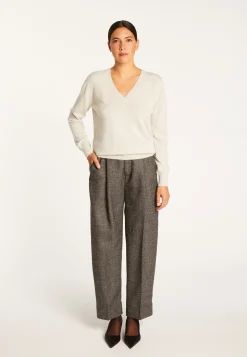 Montagut Les Incontournables-Pull col V en cachemire - Abel 11-Gris clair