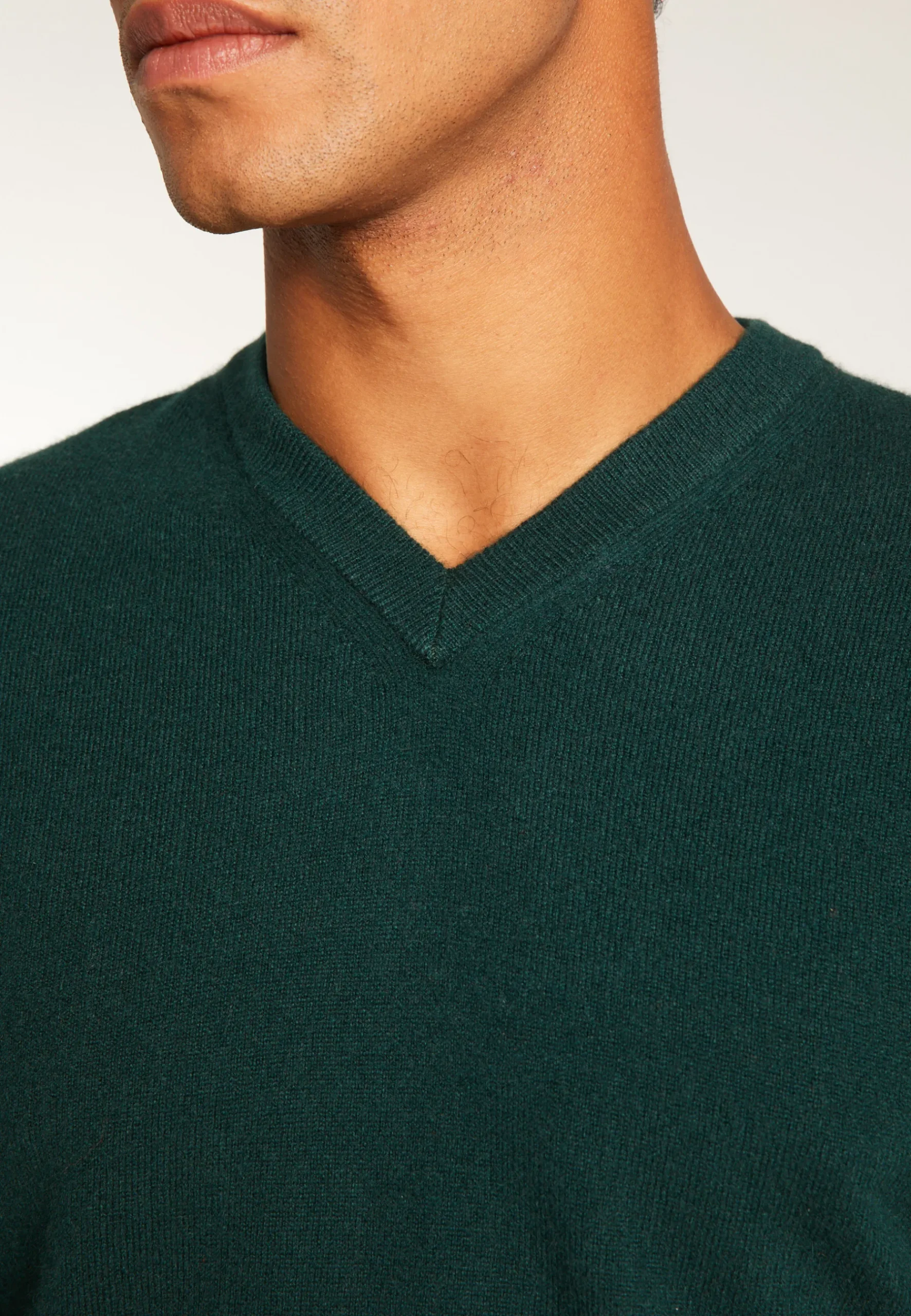 Montagut Pulls-Pull col V en cachemire - Evann 21-Vert foncé