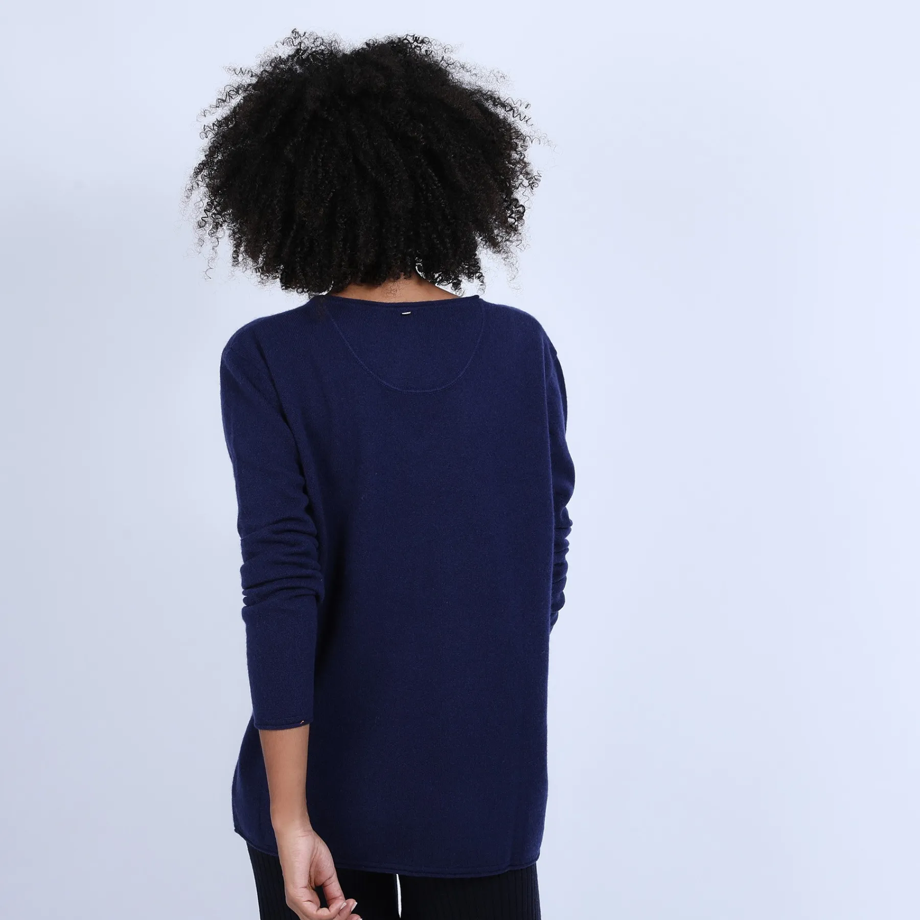 Montagut Pulls-Pull col V en cachemire - Olgae 75-Bleu nuit