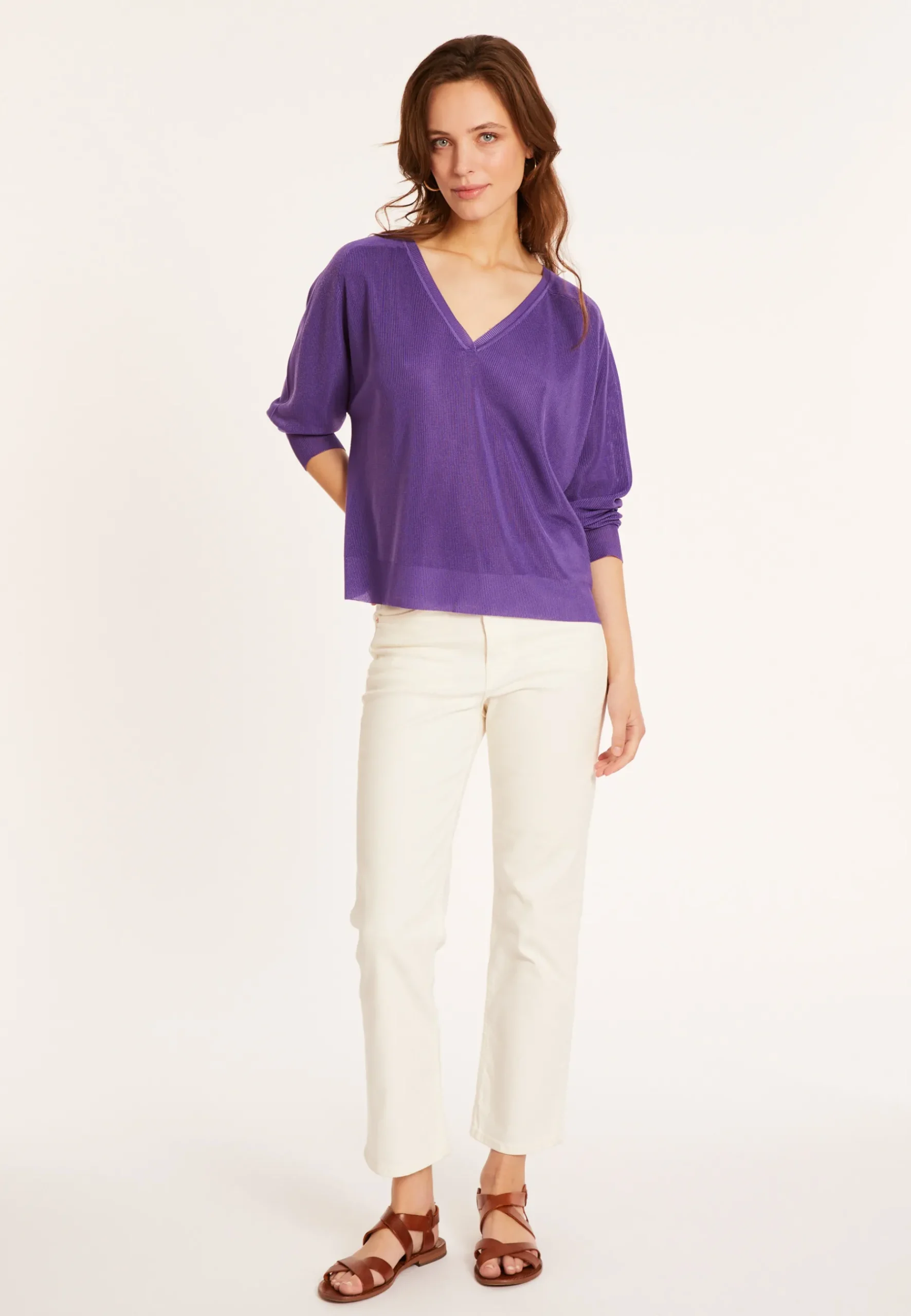 Montagut Pulls-Pull col V en fil lumière - Maja 17-Violet