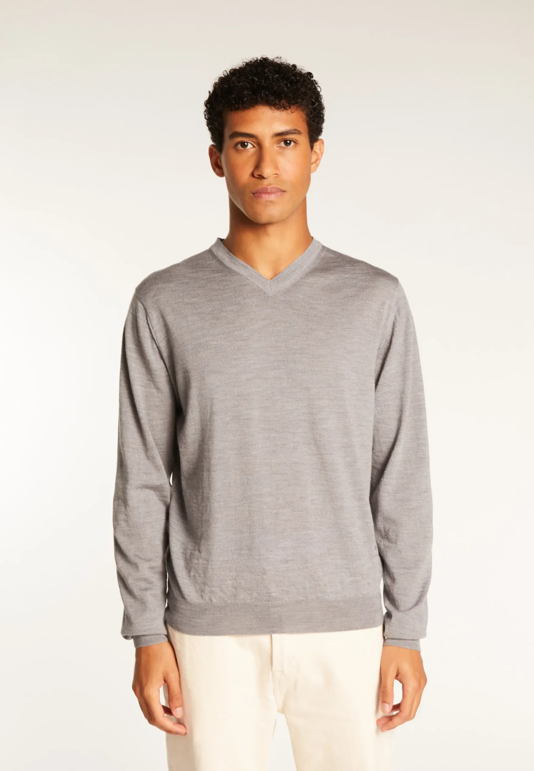 Montagut Pulls-Pull col V en laine mérinos - Elmo 09-Gris moyen