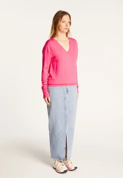 Montagut Les Incontournables | Les Incontournables-Pull col V en laine mérinos - Arya 91-Fuchsia
