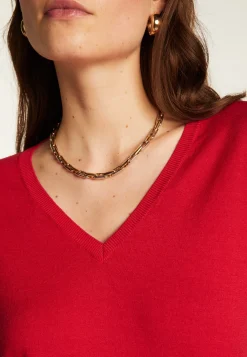 Montagut Les Incontournables | Les Incontournables-Pull col V en laine mérinos - Arya 52-Rouge