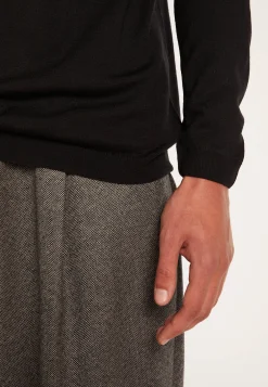 Montagut Pulls-Pull col V en laine mérinos - Elmo 01-Noir