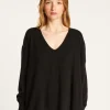 Montagut Les Incontournables-Pull col V oversize en cachemire - Apolline 01-Noir