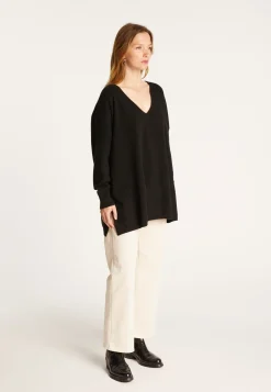 Montagut Les Incontournables-Pull col V oversize en cachemire - Apolline 01-Noir